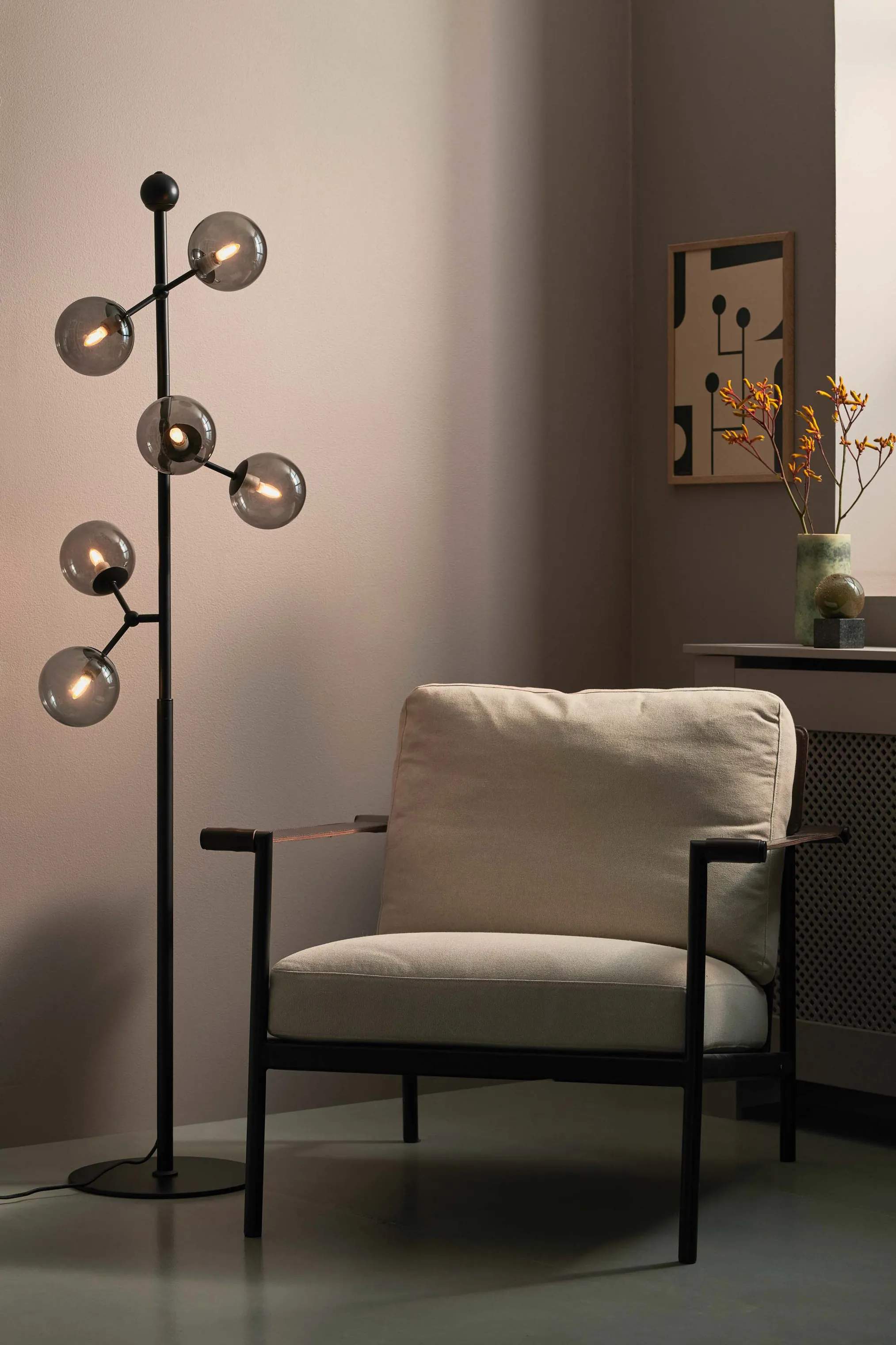 Halo Design Gulvlamper Atom Gulvlampe i smoke/sort, 2