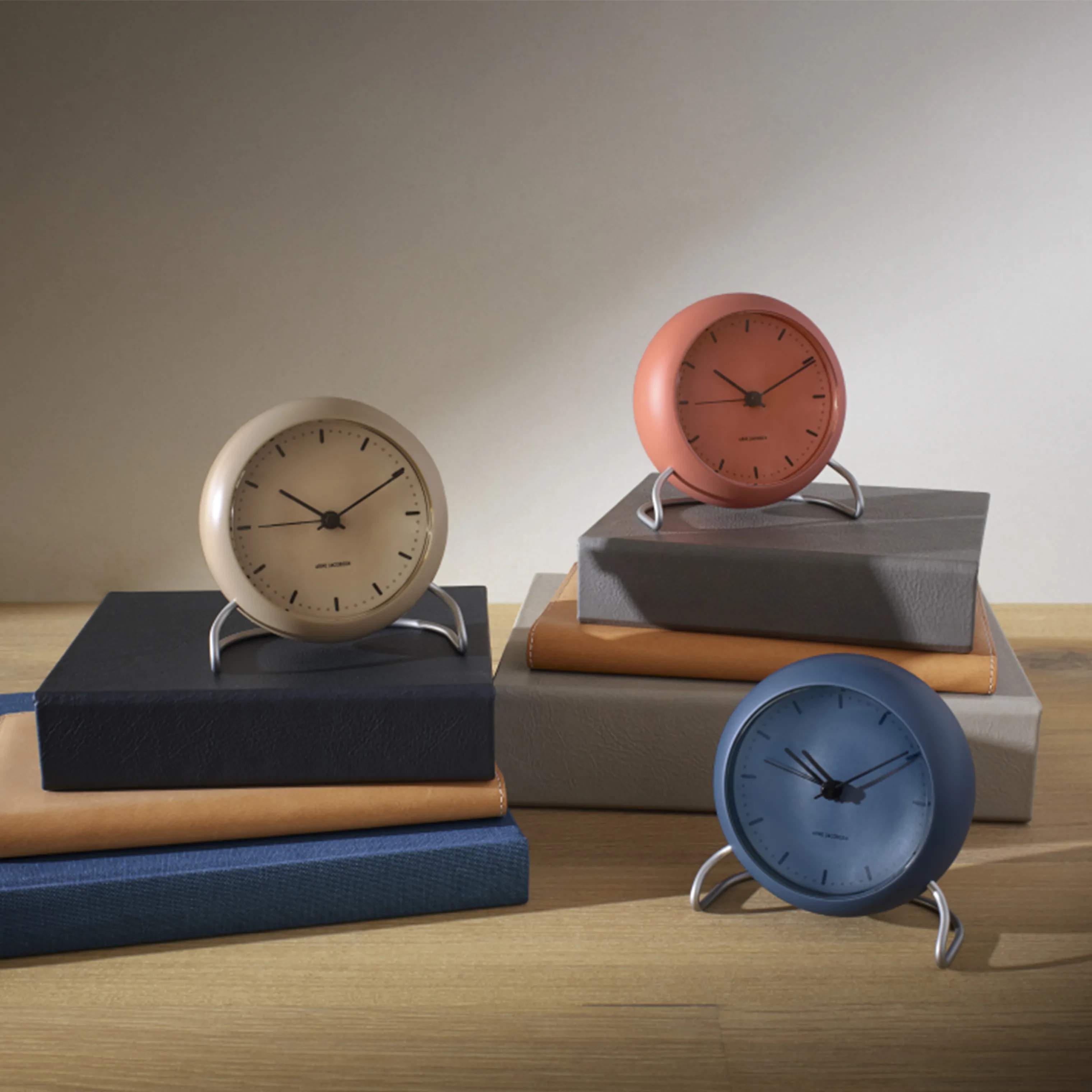 Arne Jacobsen Bordure City Hall Bordur i Sandy beige, 3