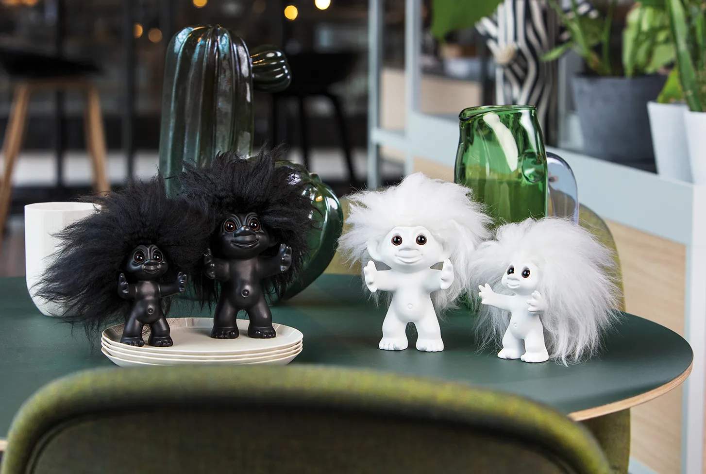 Lykketrold Øvrige figurer Figur Mat sort m. sort hår i Sort, 2