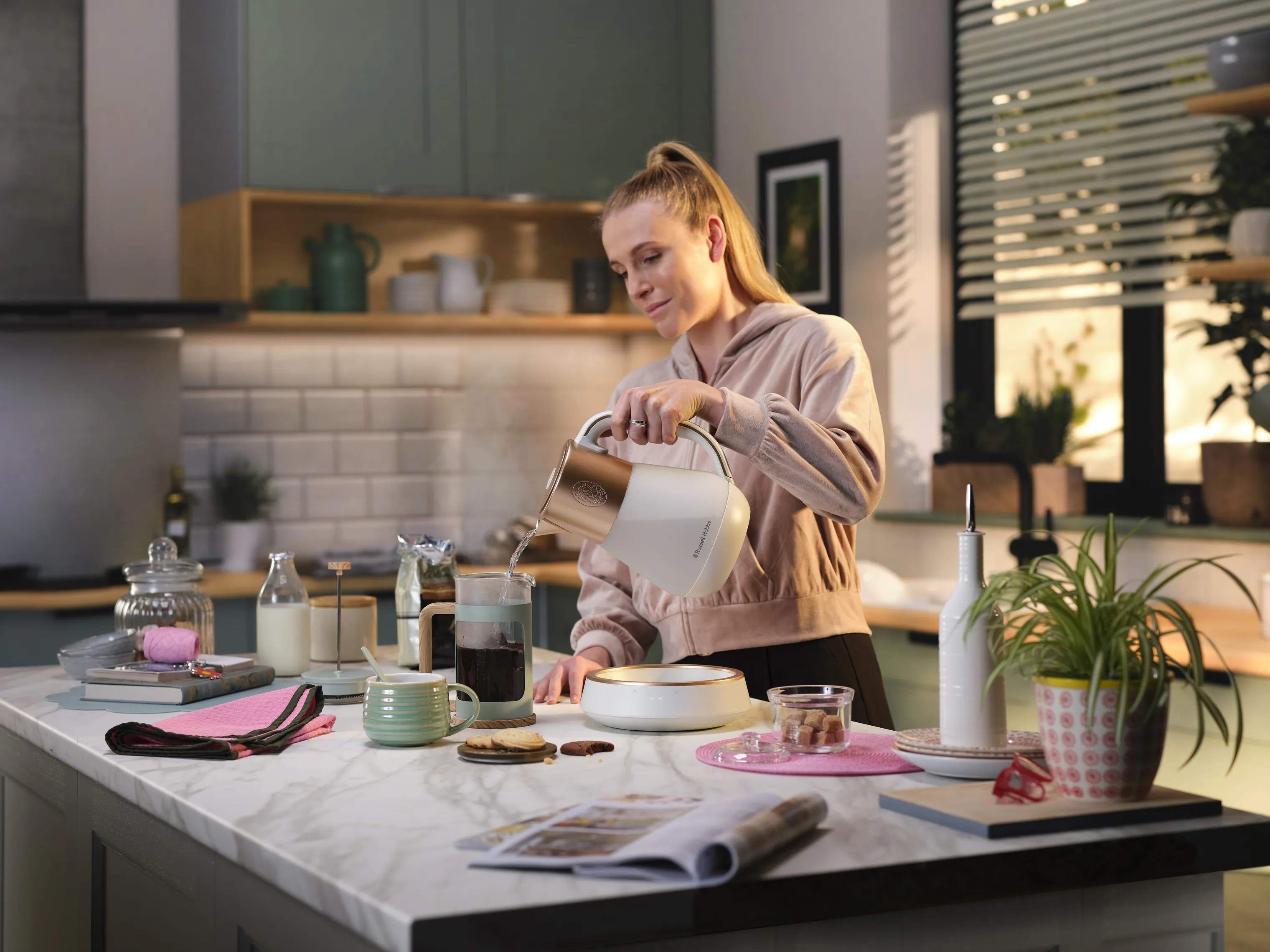 Russell Hobbs Elkedler Calm Elkedel i Hvid, 5