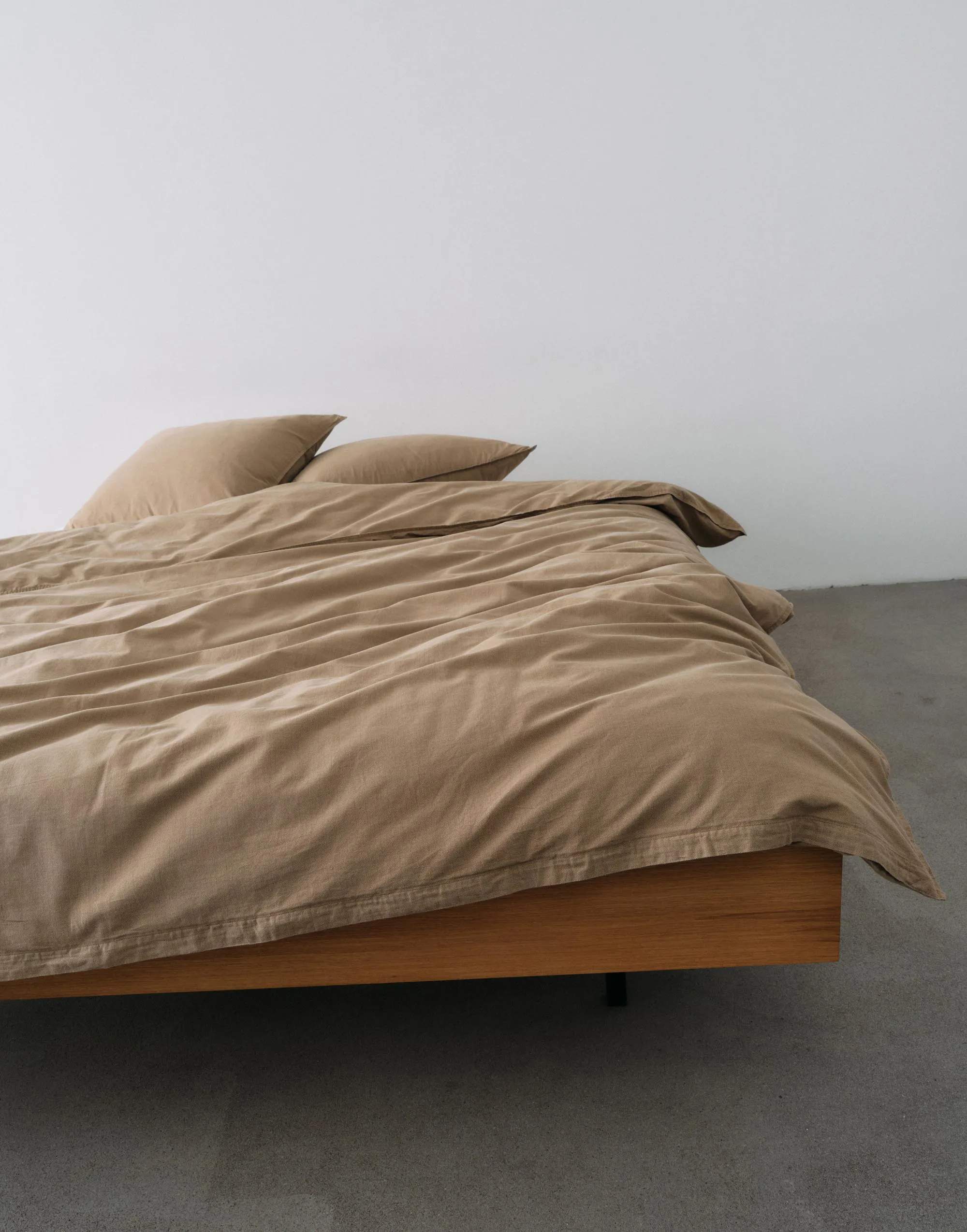 Marc O'Polo Sengetøj Senja Sengetøj i Walnut, B140 x L220 cm, 2
