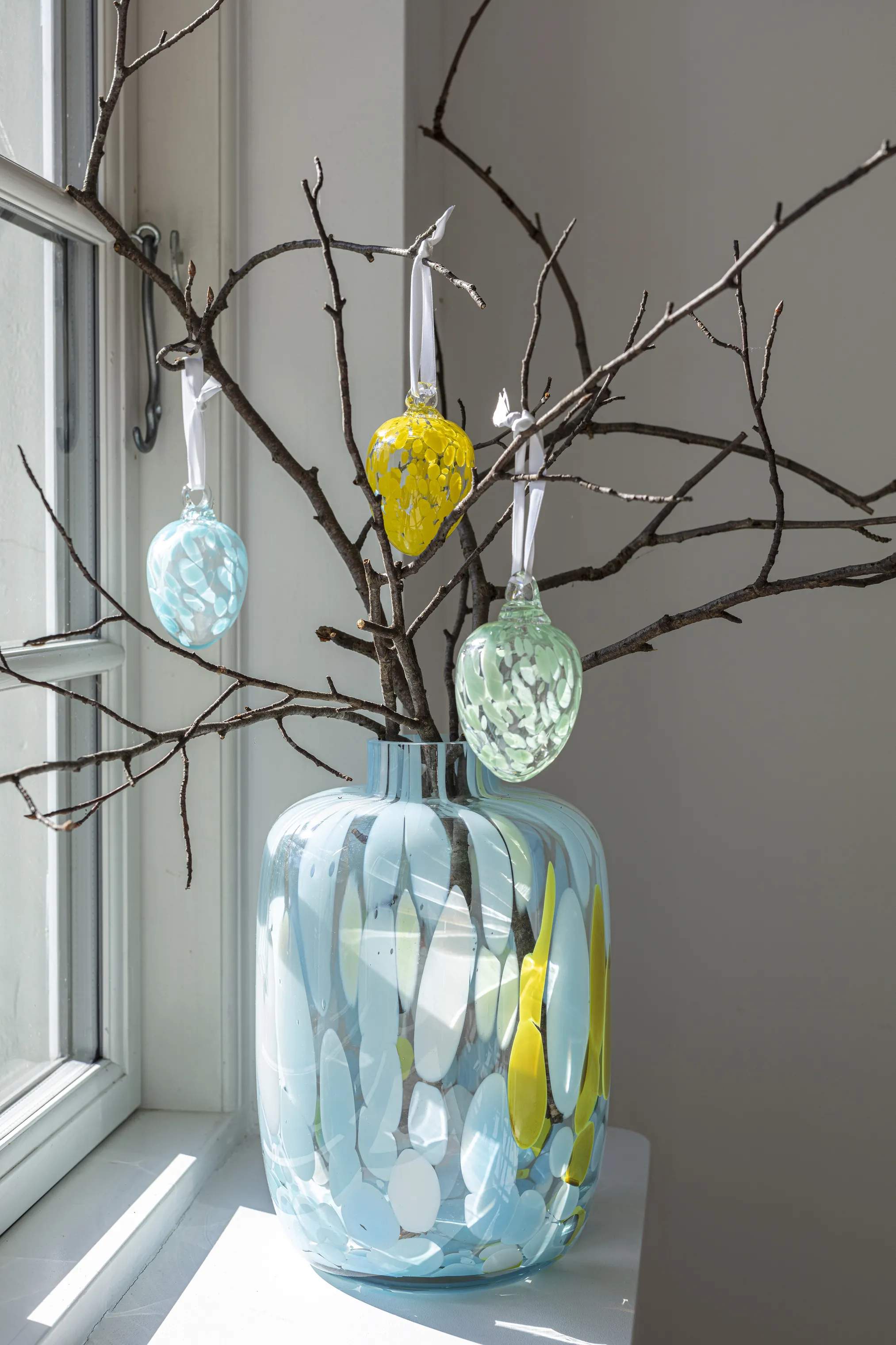 CASA Living Påskeæg og ophæng Confetti Dekorationsæg i Blå, 2
