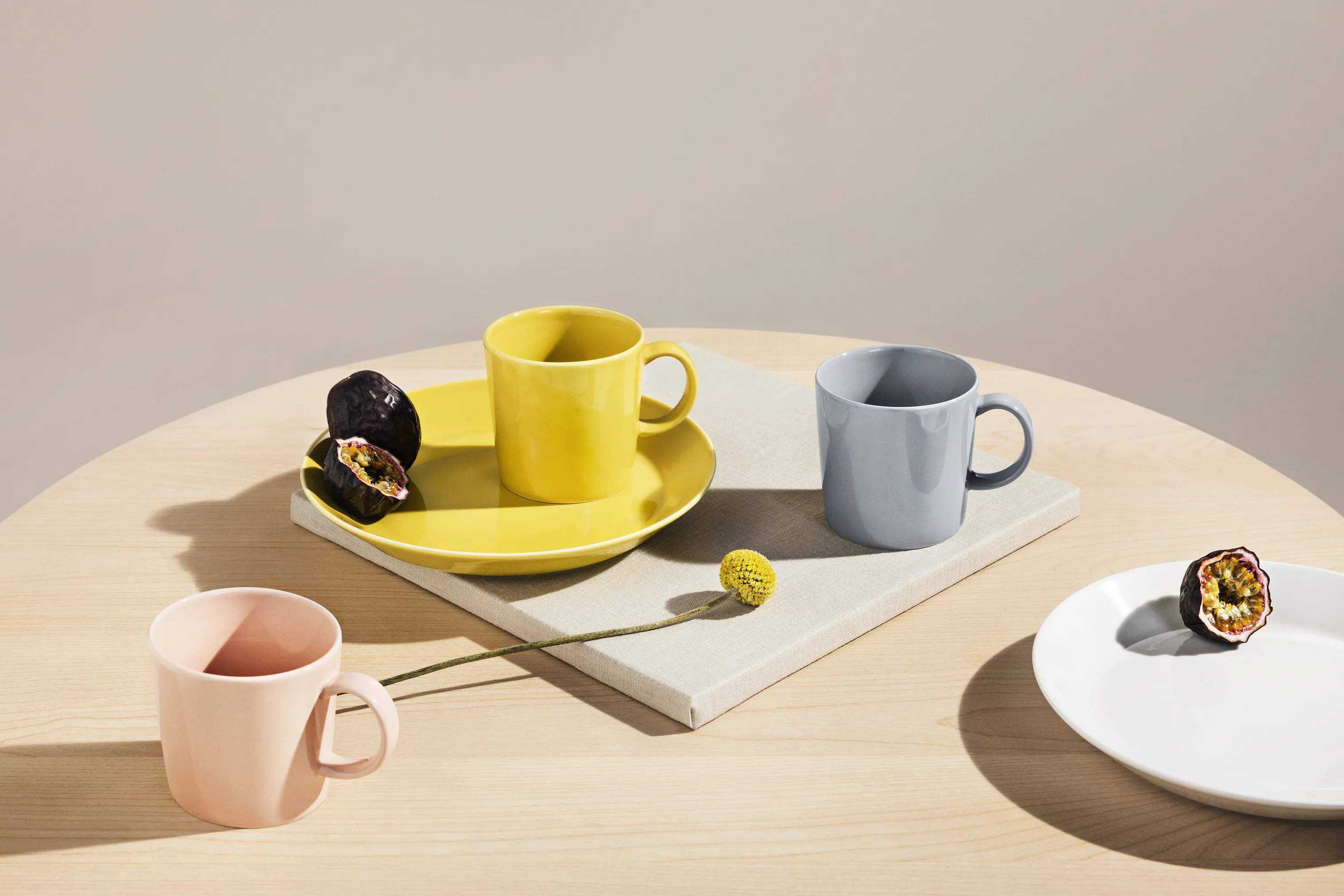 Iittala Krus og kopper med hank Teema Krus i Honey, 30 cl, 3