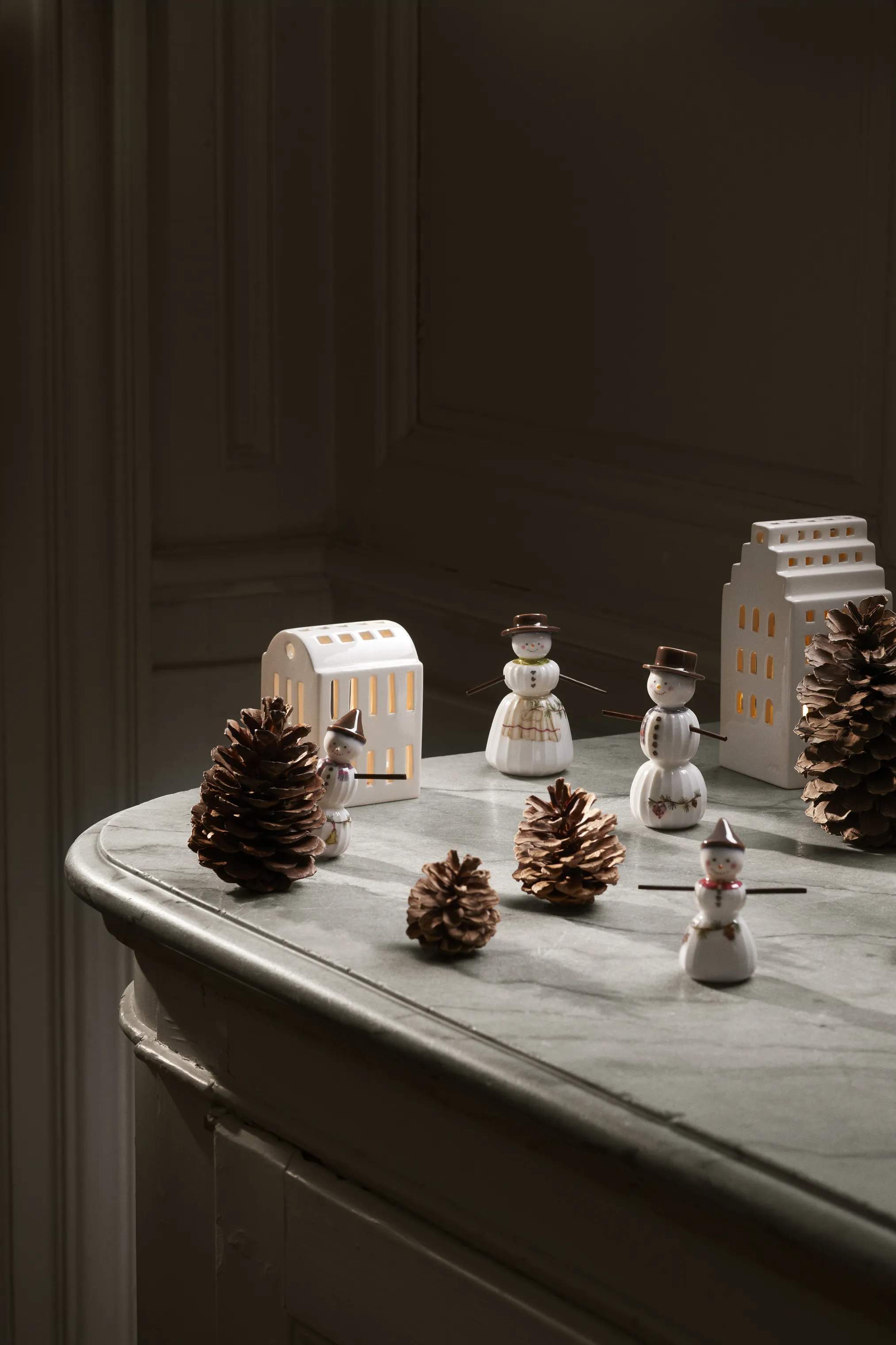 Kähler Julefigurer Hammershøi Jul Snemand - 4 stk. i Hvid m. deko, 2