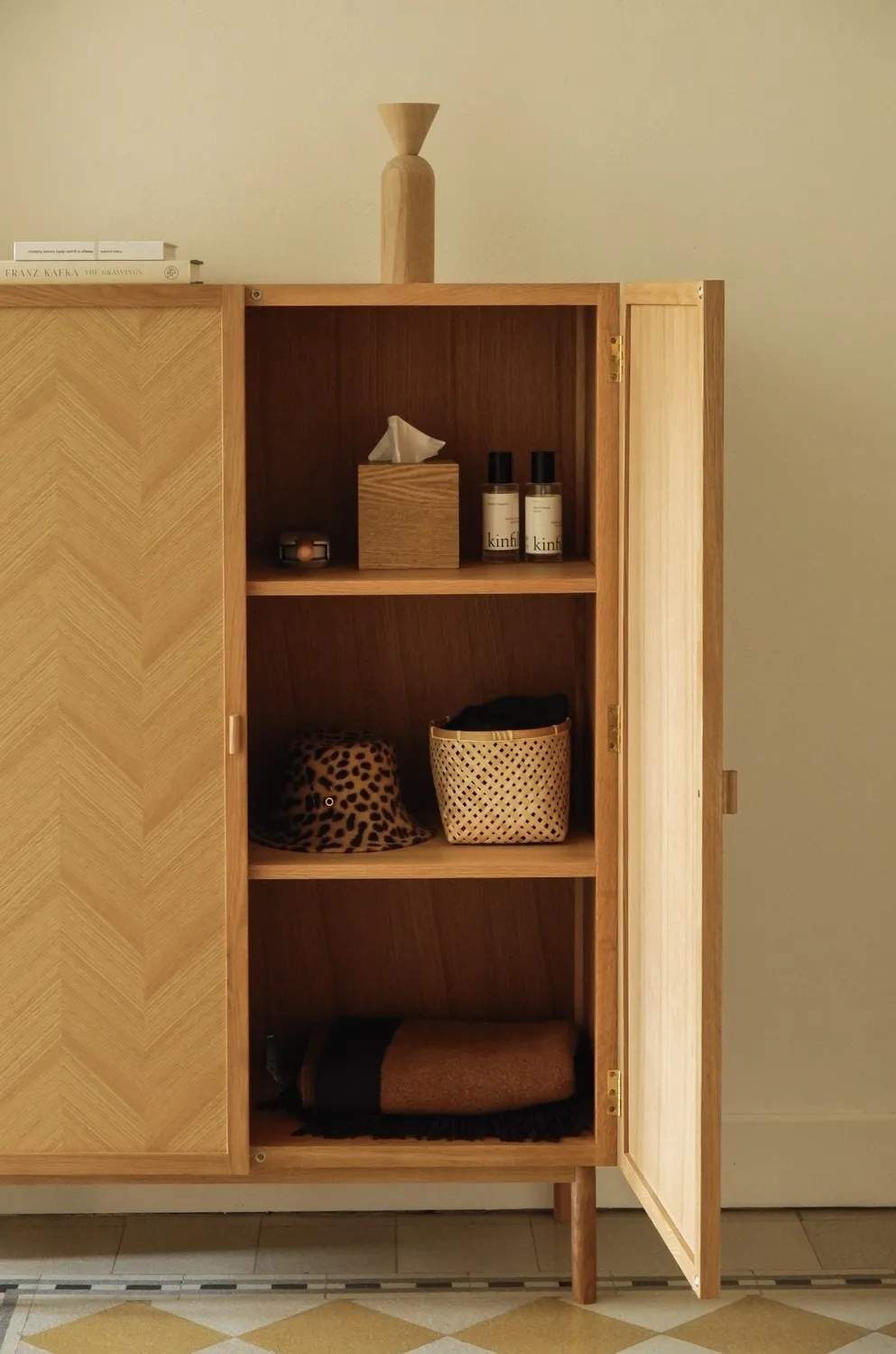 Hübsch Skabe Herringbone Klædeskab i Natur, 4