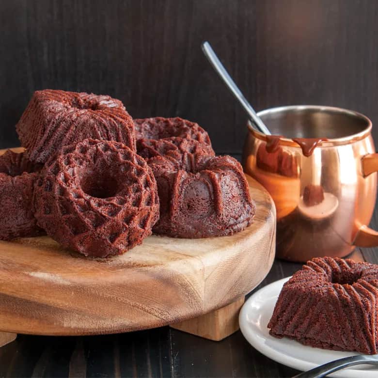 Nordic Ware Øvrige bageforme Geo Bundtlette Kageform i Guldfarvet, 3