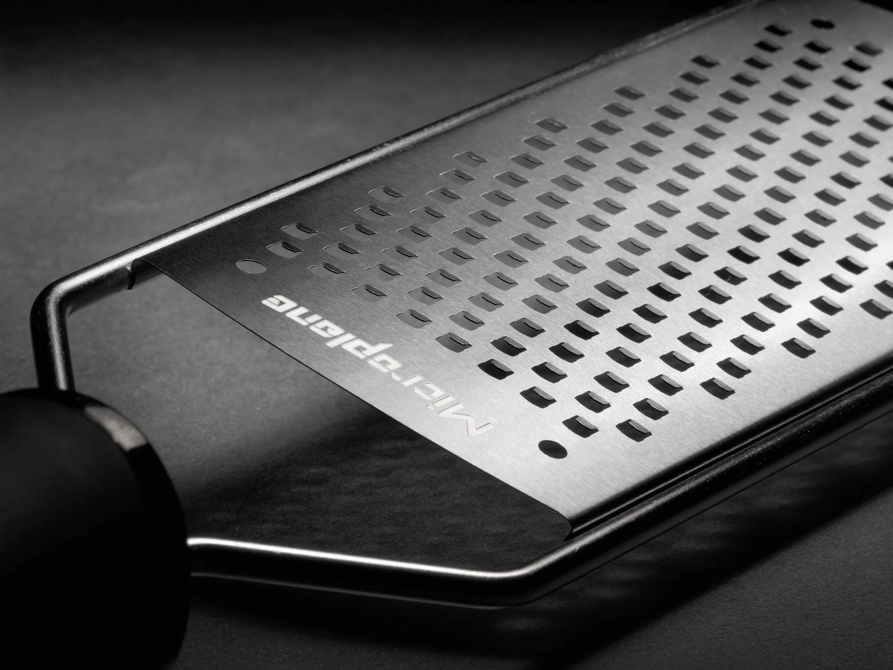 Microplane Rivejern Gourmet Rivejern Grov i Sort, 2