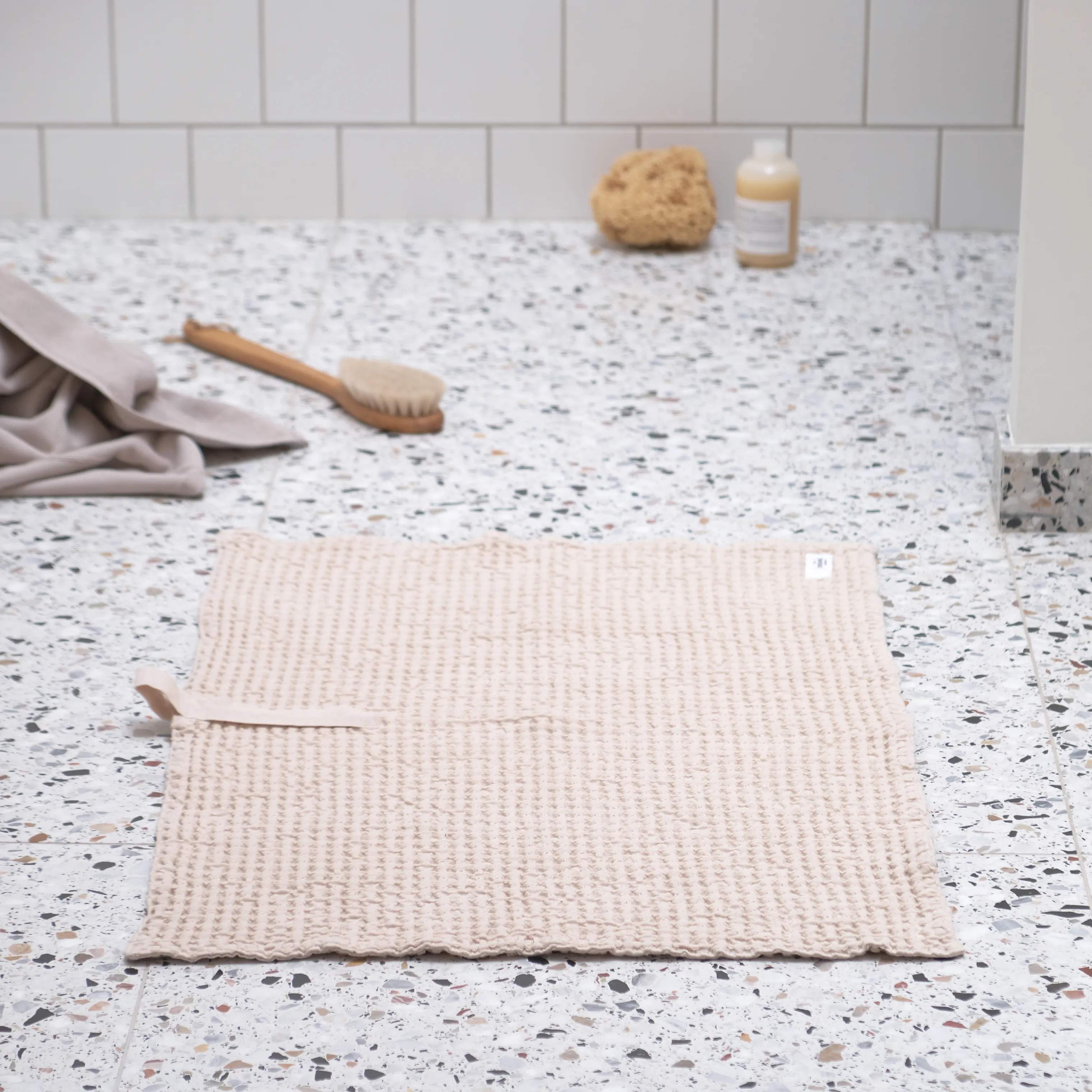The Organic Company Bademåtter Big Waffle Bademåtte i Beige, 3
