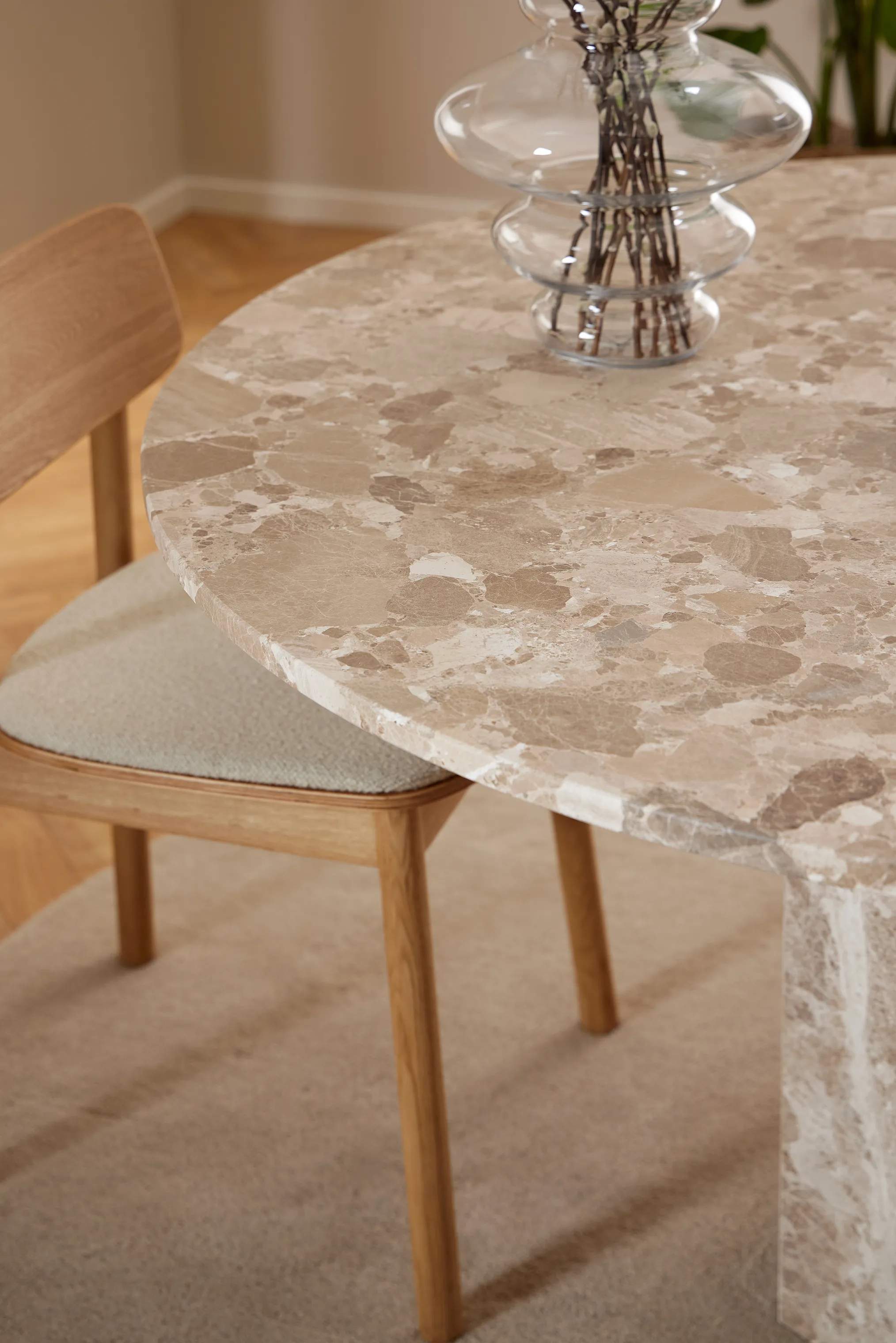 CASA Living Spiseborde Naxos Spisebord i Mat Latte, 2