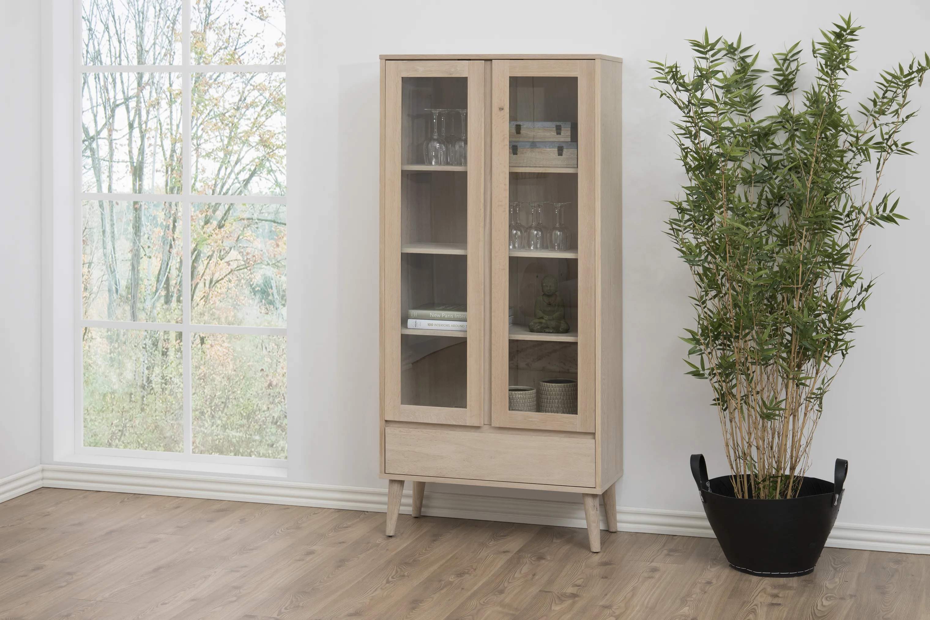 CASA Living Reoler og tilbehør Nagano Vitrine i Lys eg, 2