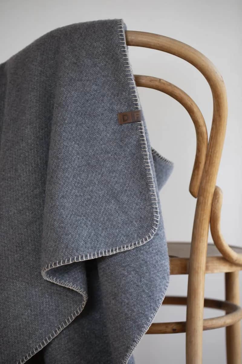 Fusenegger Plaider Merano Plaid i Grey, 1