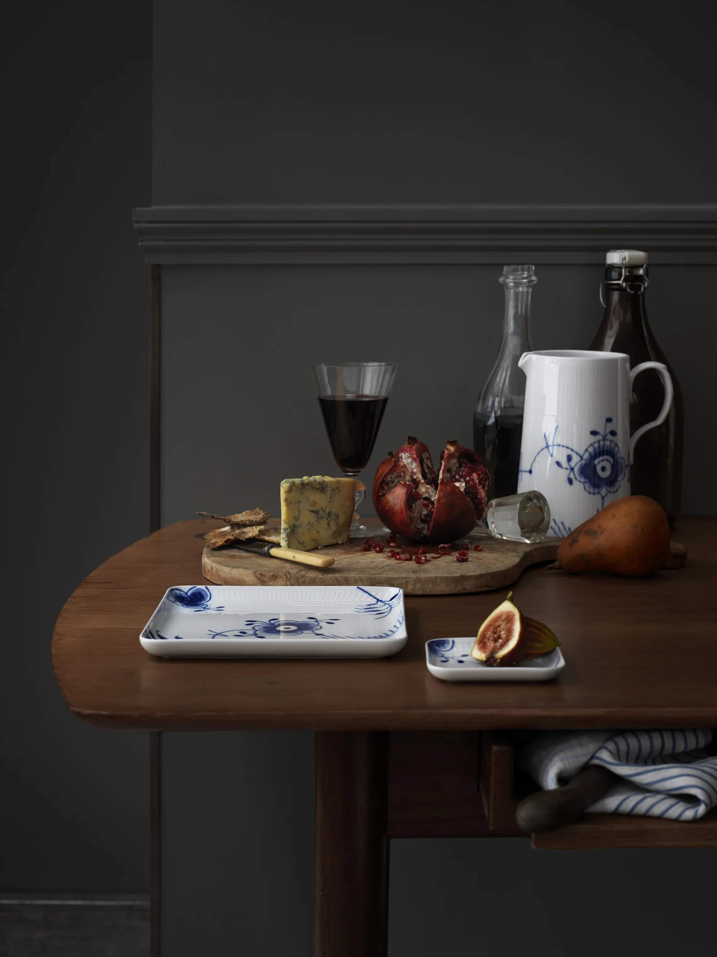 Royal Copenhagen Serveringsfade Blå Mega Riflet Tallerken i B20 x L20 cm, 4