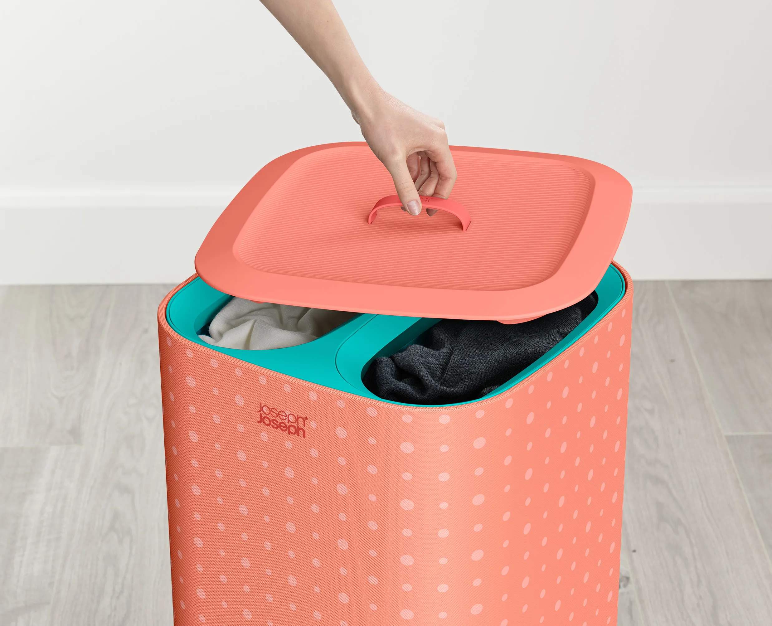 Joseph Joseph Vasketøjskurve Tota Pop Vasketøjskurv i Koral, 60 L, 2