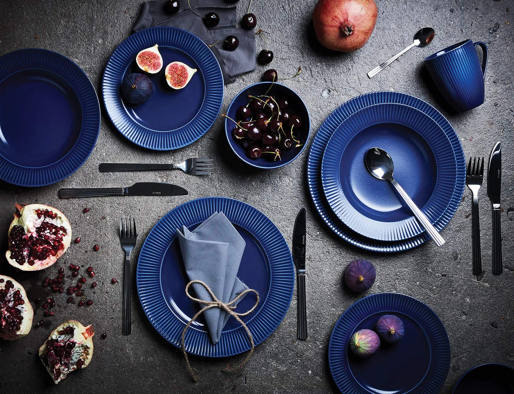 Aida Frokosttallerkener Groovy Frokosttallerken i Blå, 2