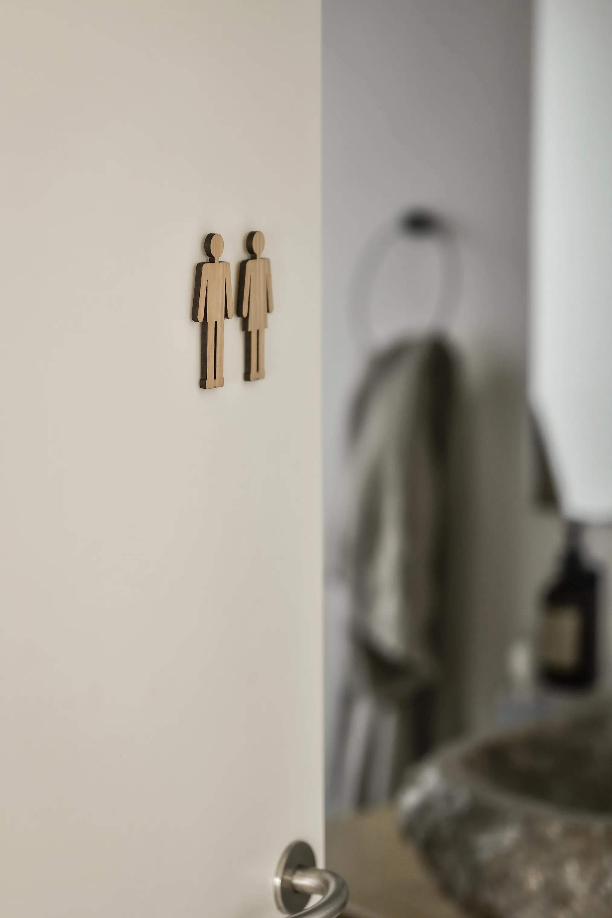 Minifabrikken Vægdekoration Piktogram - Dame & Mand i Træ, 2