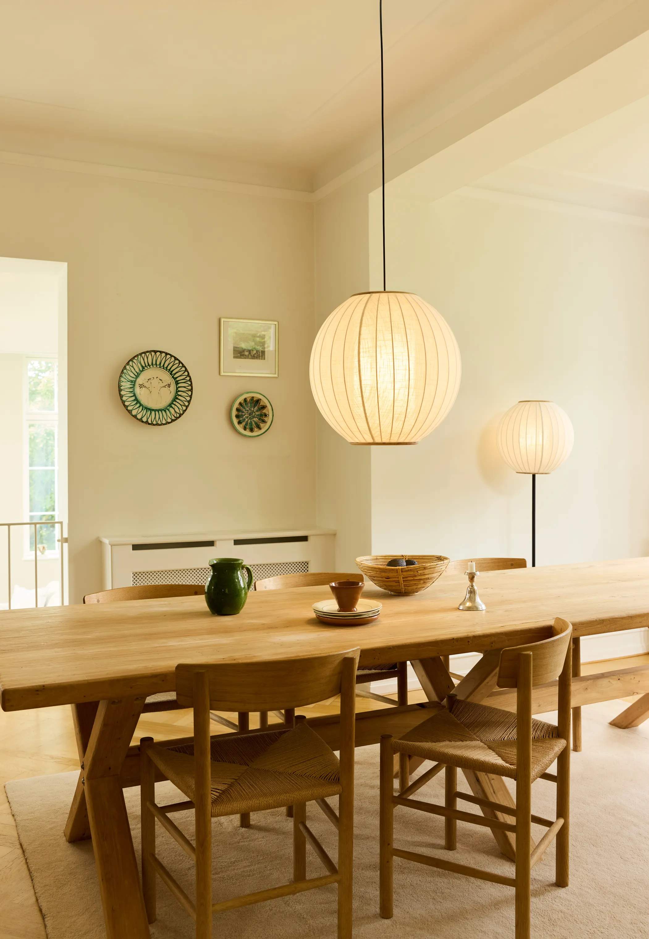 Halo Design Gulvlamper Balloon Bolloon Gulvlampe i Creme, 2