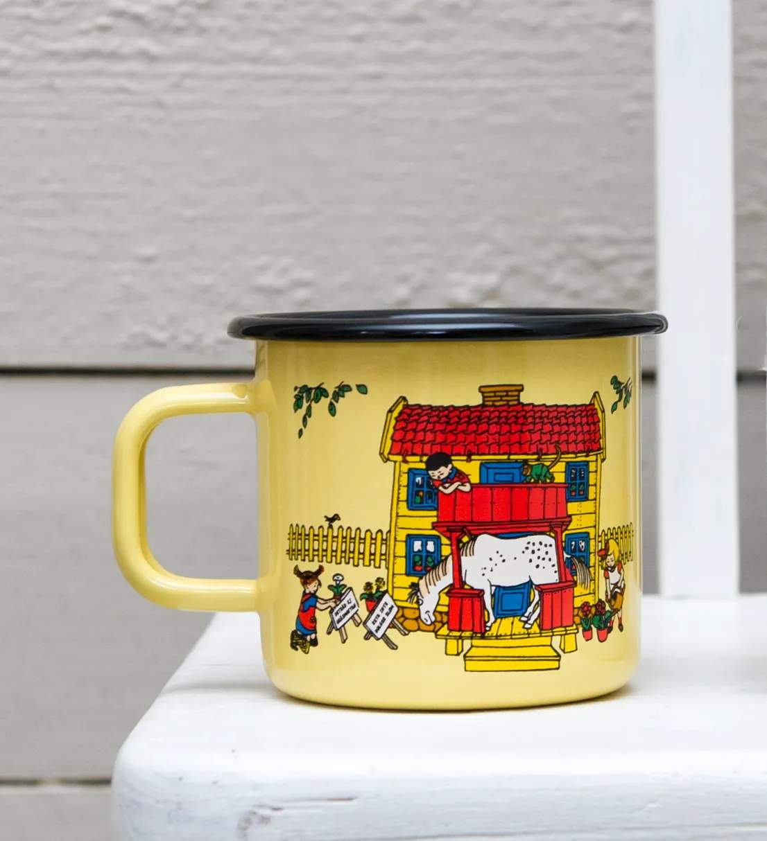 Muurla Krus og kopper med hank Pippi Krus - Villa Villekulla i Villa Villekulla, 37 cl, 2