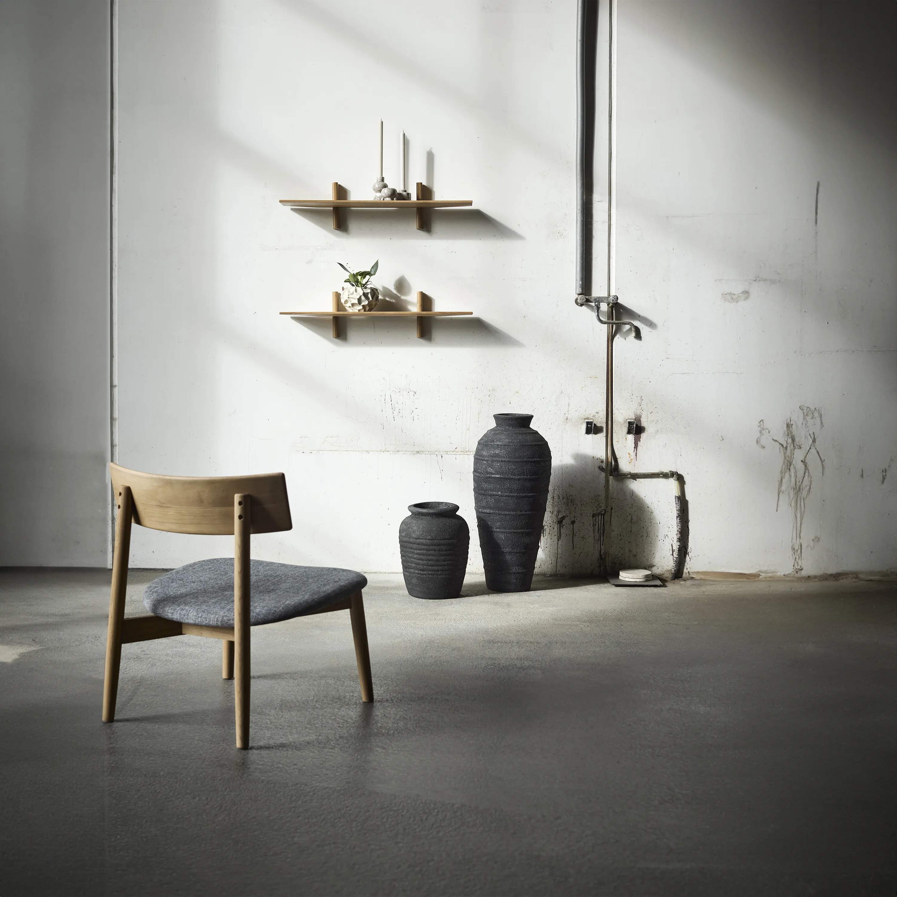 Muubs Hylder Noir Hylde i Natural, H22 x B90 cm, 3