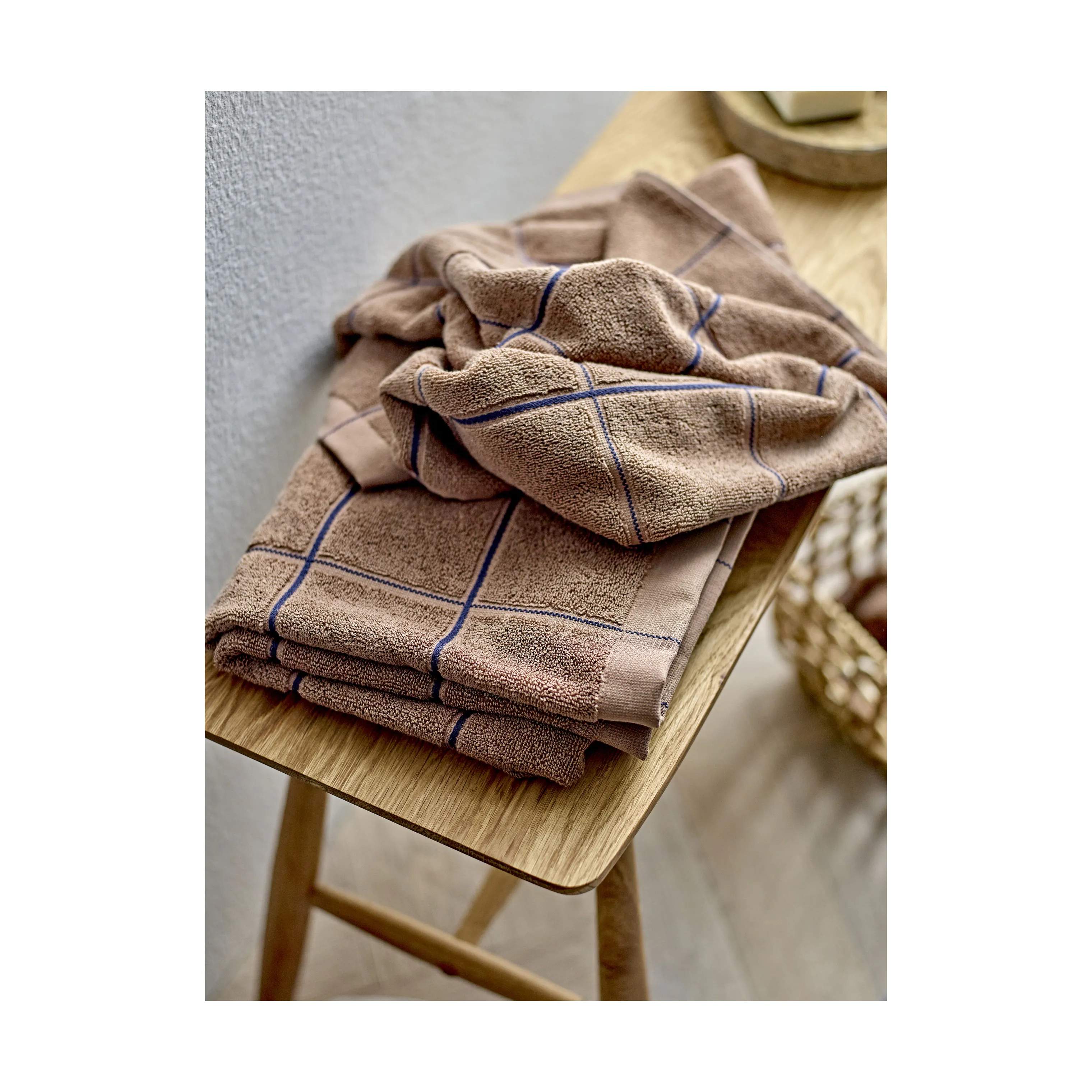 Södahl Håndklæder Vista Håndklæde i Warm taupe, B70 x L140 cm, 2