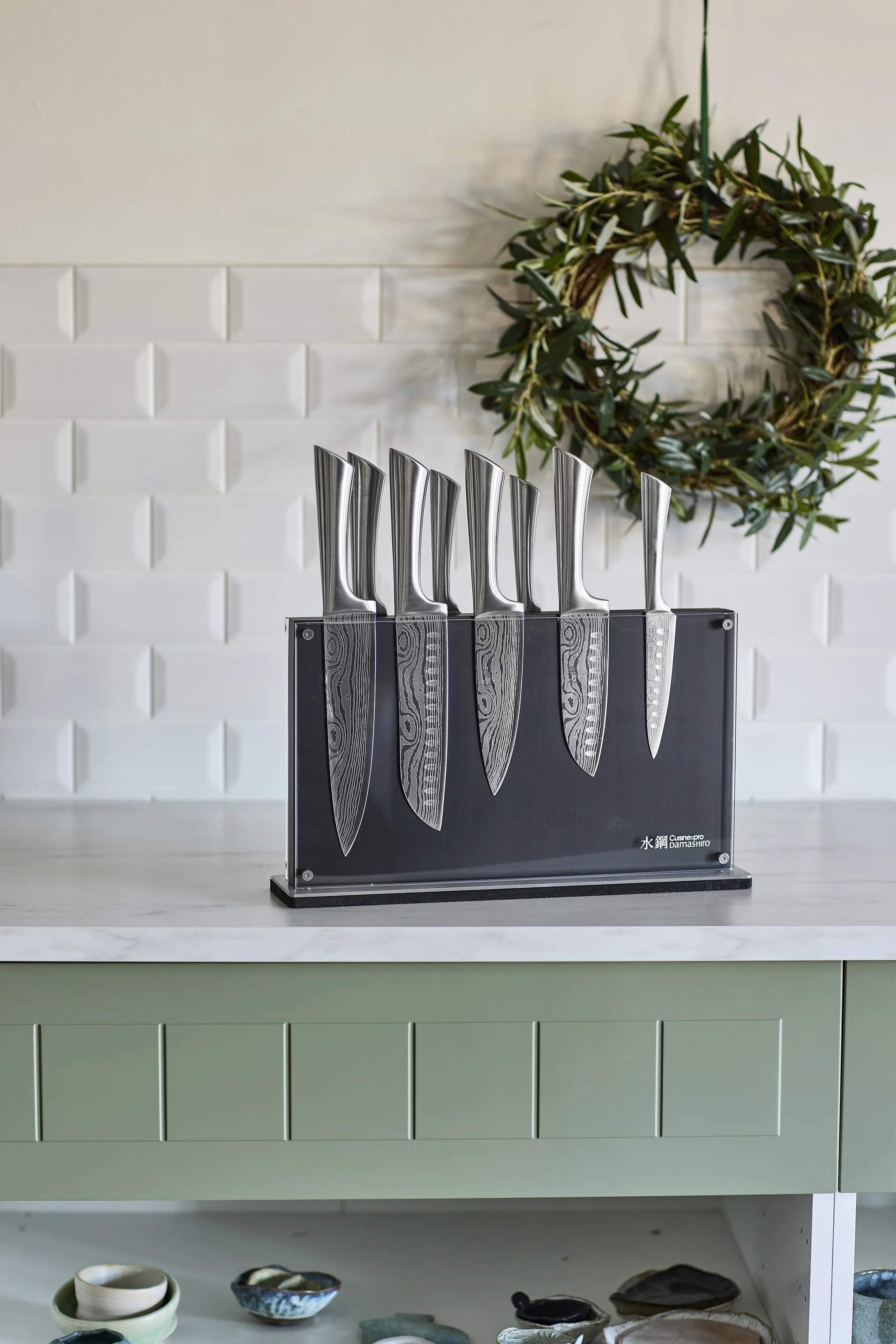 THE CUSTOM CHEF™ Knivblokke med knive Cuisine::pro®
Damashiro® Damashiro® Nami Knivblok - 9 dele i Sort/klar, 5