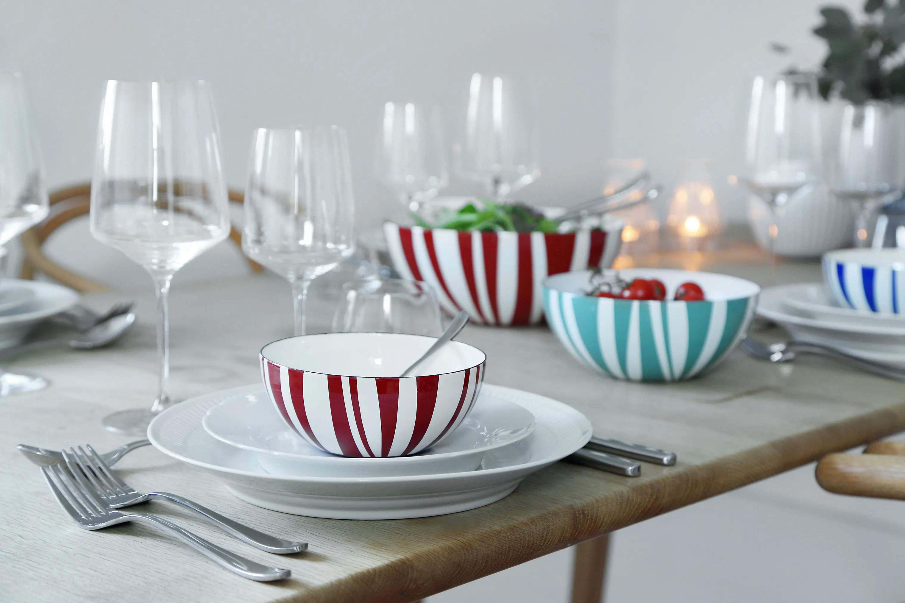 Cathrineholm Serveringsskåle Stripes Skål i Rød, 18 cm, 2