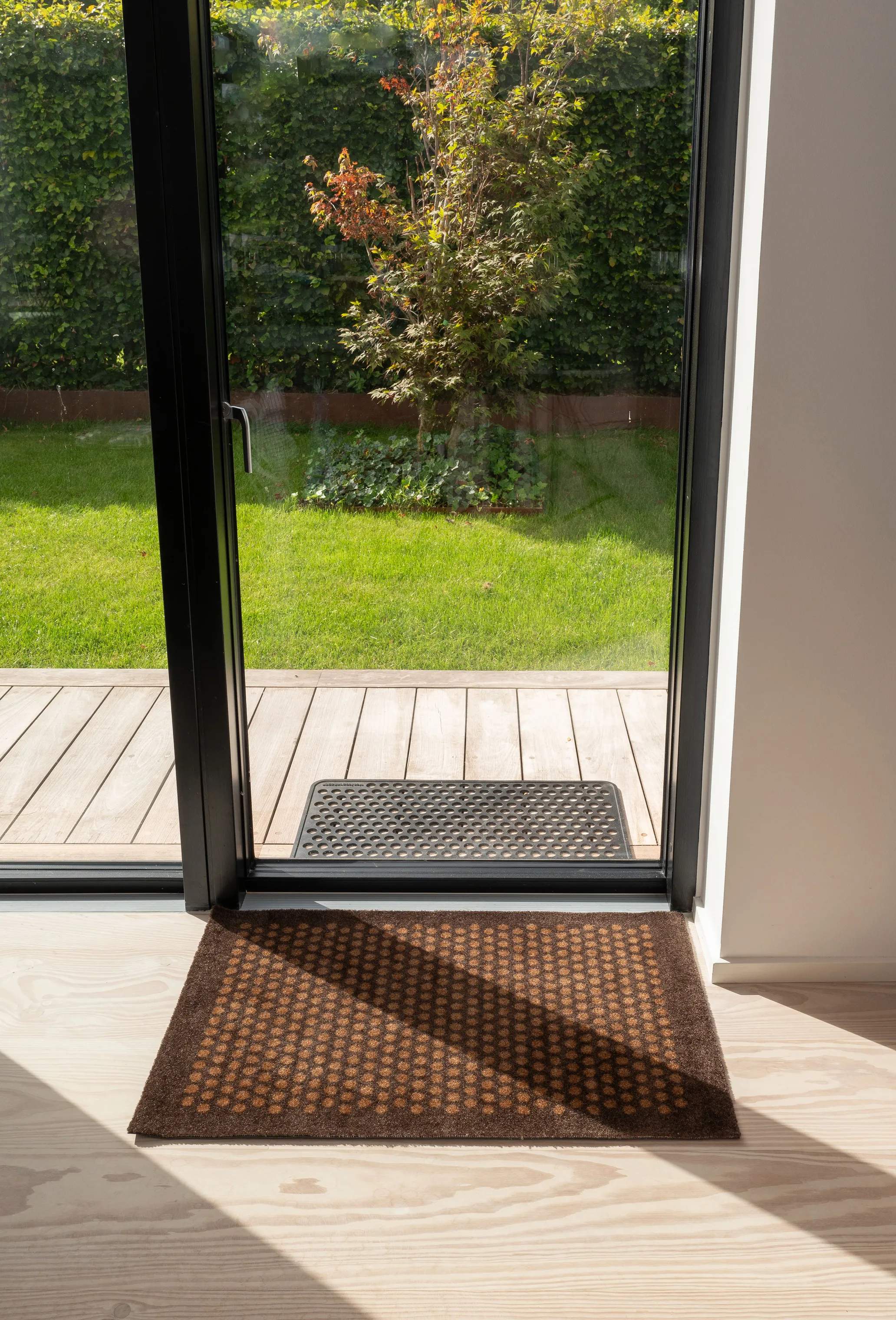 Tica Copenhagen Dørmåtter Dot Gulvmåtte i brun/cognac, B60 x L90 cm, 5