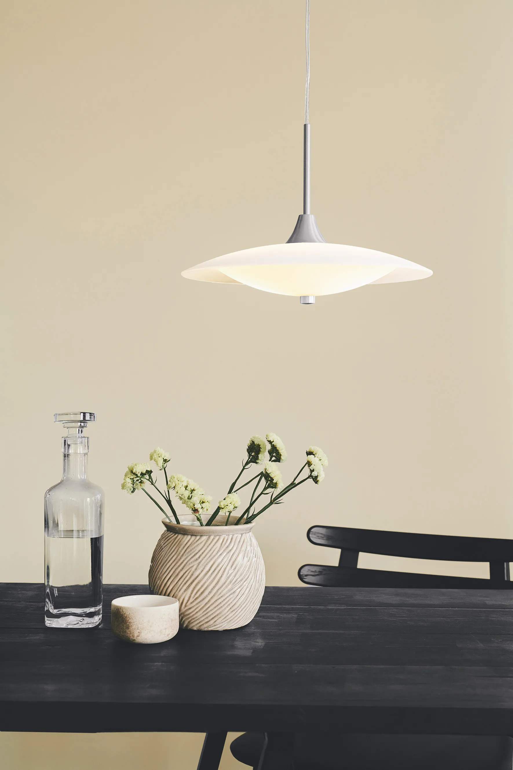 Halo Design Pendler Baroni Pendel i opal/aluminium, 40 cm, 2