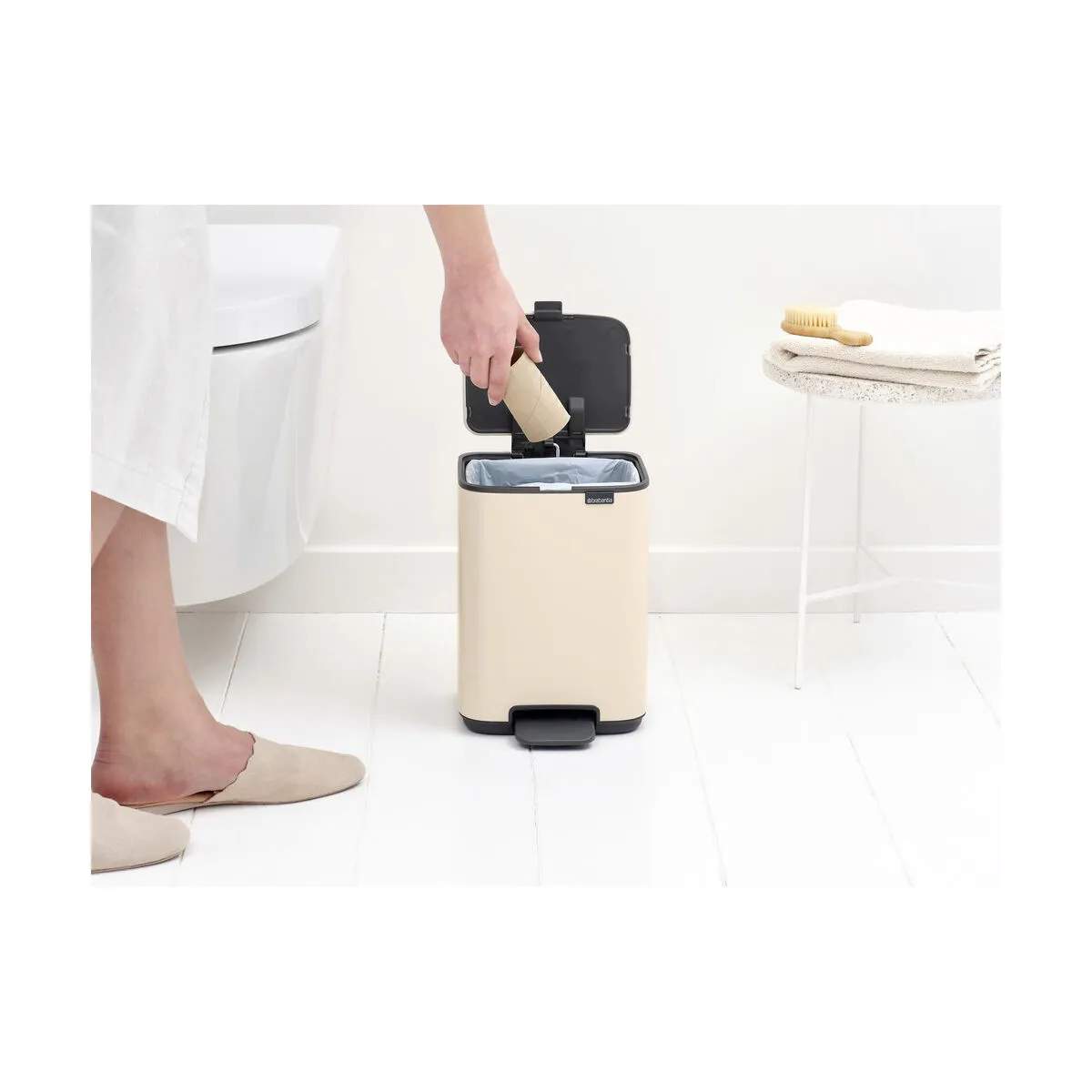 Brabantia Pedalspande Bo Pedalspand i Soft beige, 4 L, 5