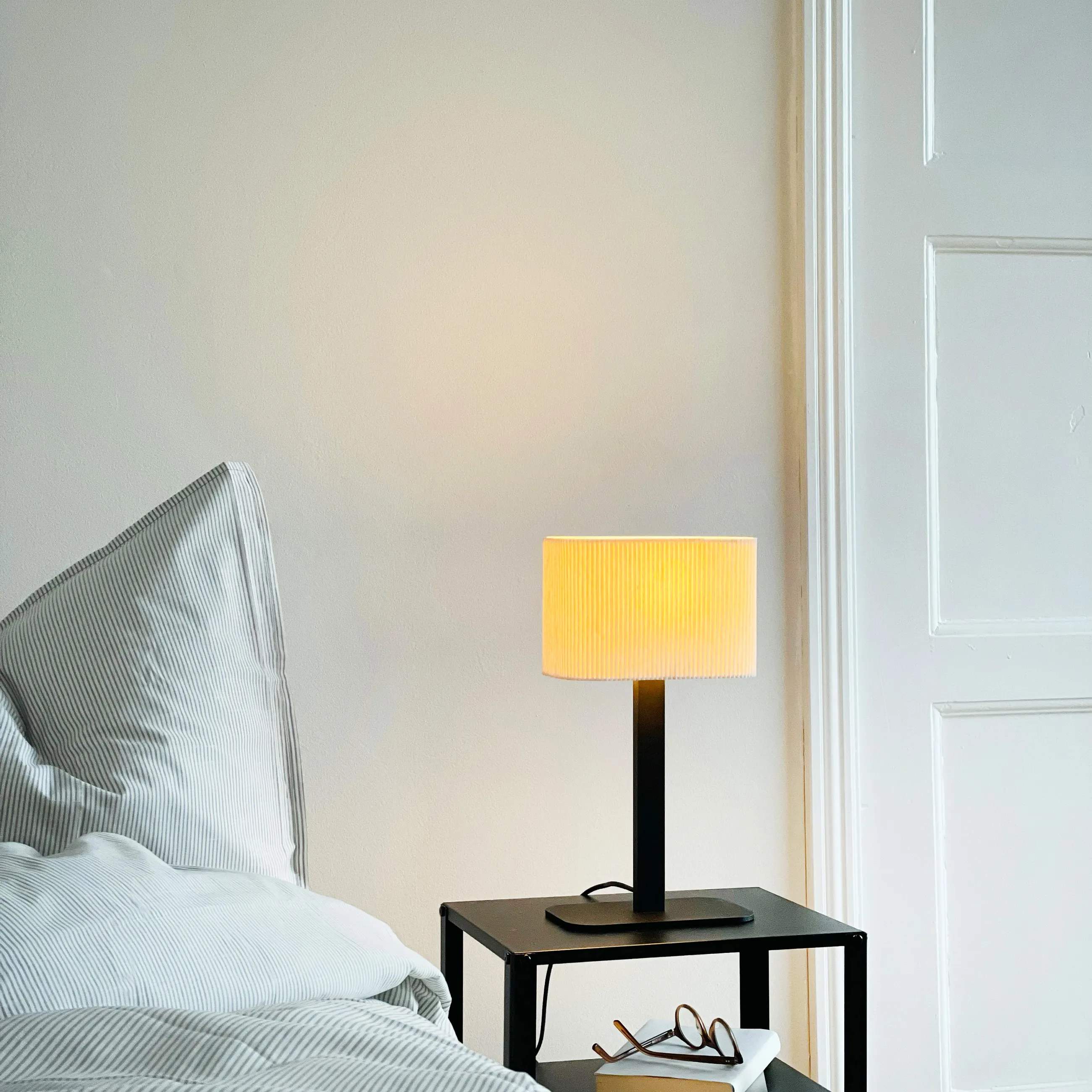 Dyberg Larsen Bordlamper Calix Bordlampe i Natur/Sort, 5