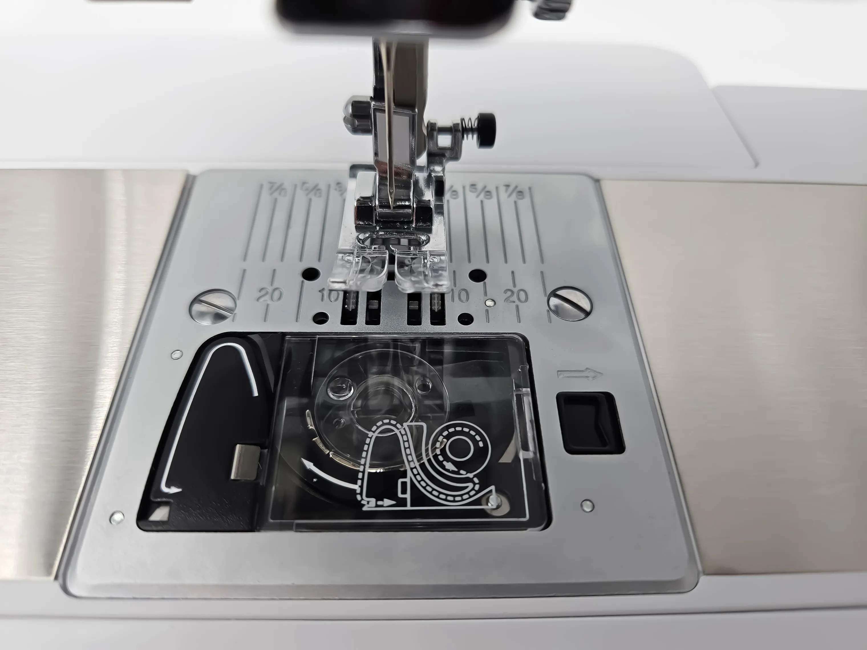 VERITAS Symaskiner Powerstitch 32 Titan Overlock i Hvid, 3