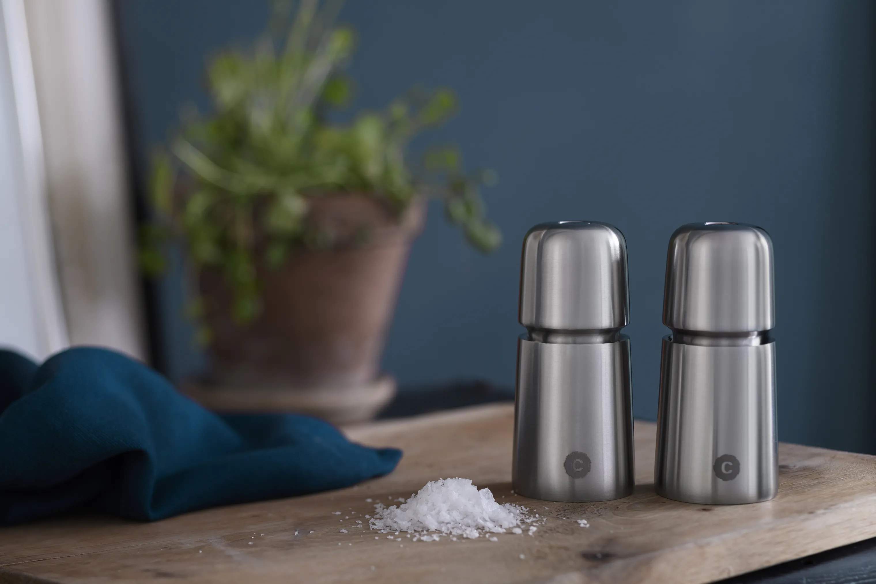CrushGrind Saltkværne STOCKHOLM Mini Salt/peber Kværn i sølvfarvet, 11 cm, 2
