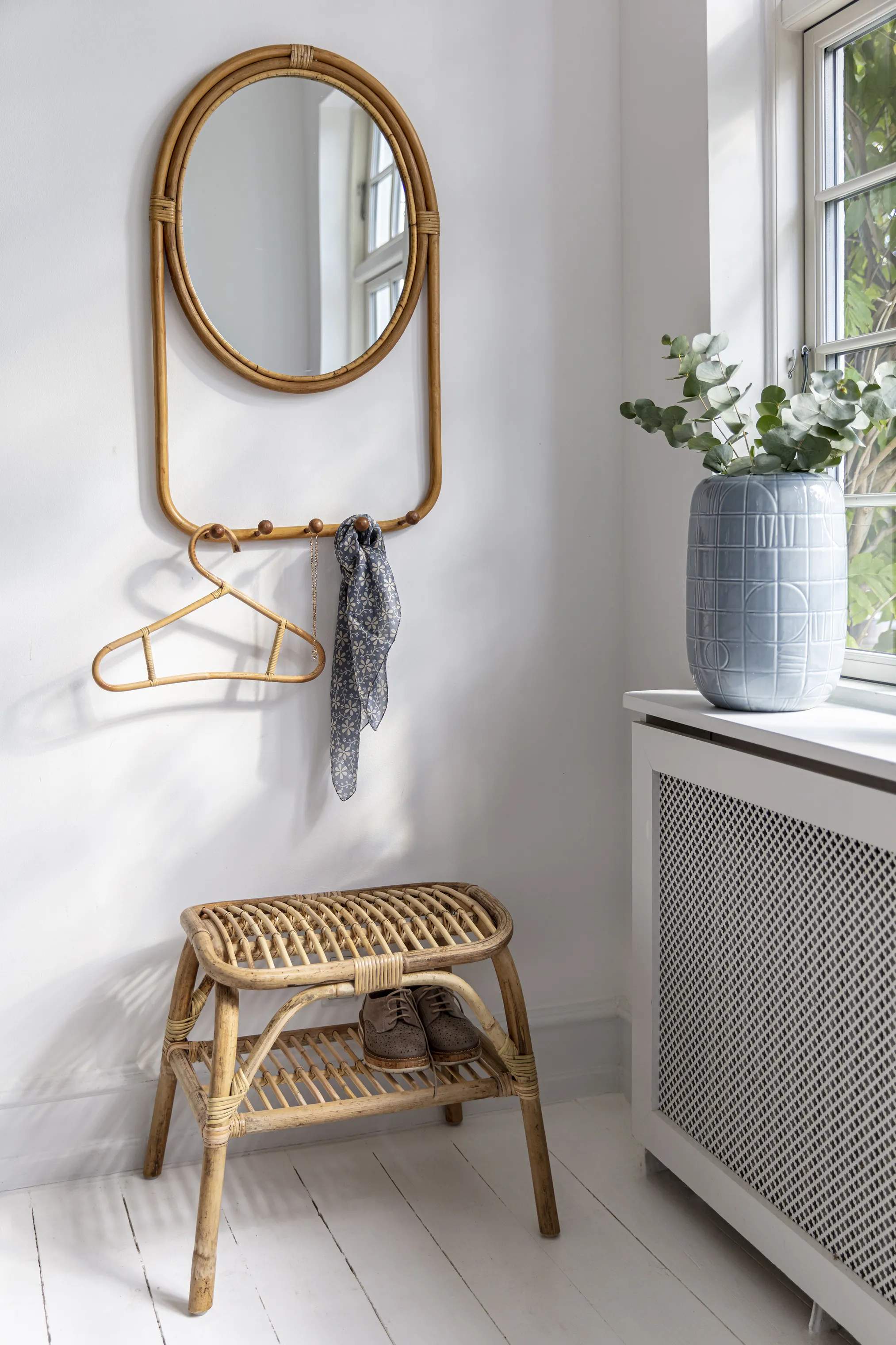 CASA Living Spejle Spejl m. knager i Rattan, 2