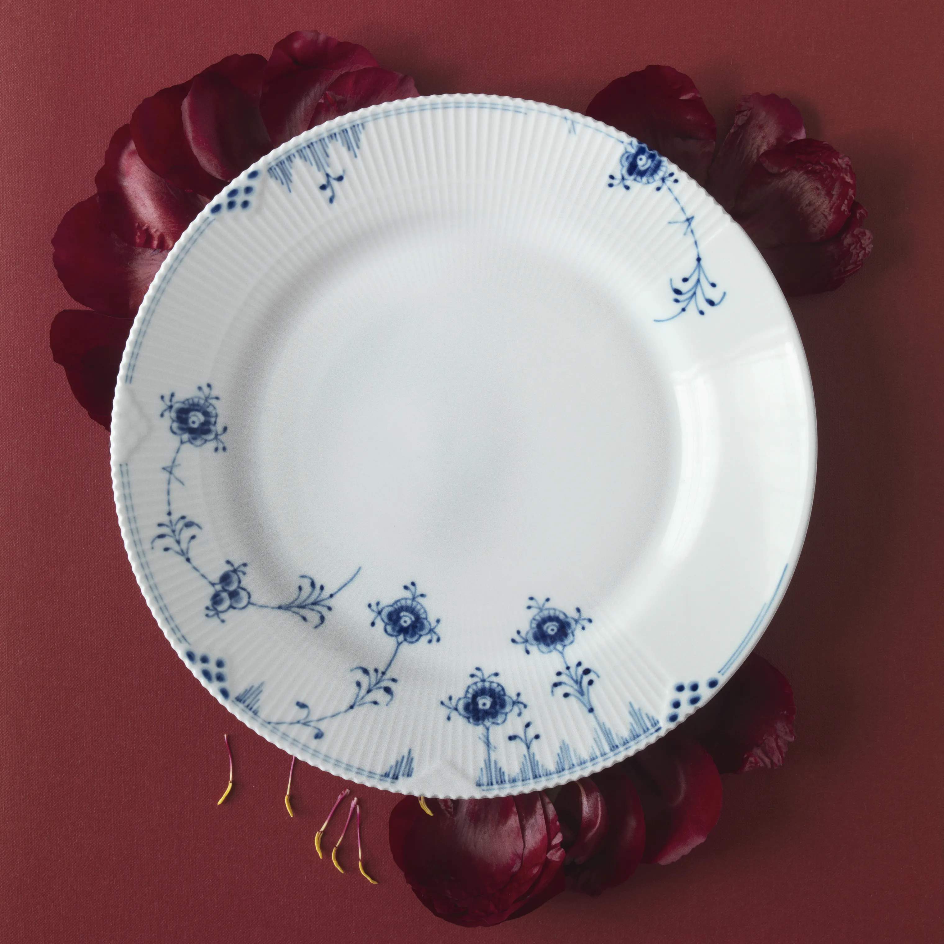 Royal Copenhagen Middagstallerkener Blå Elements Middagstallerken i Koboltblå/hvid, 28 cm, 2