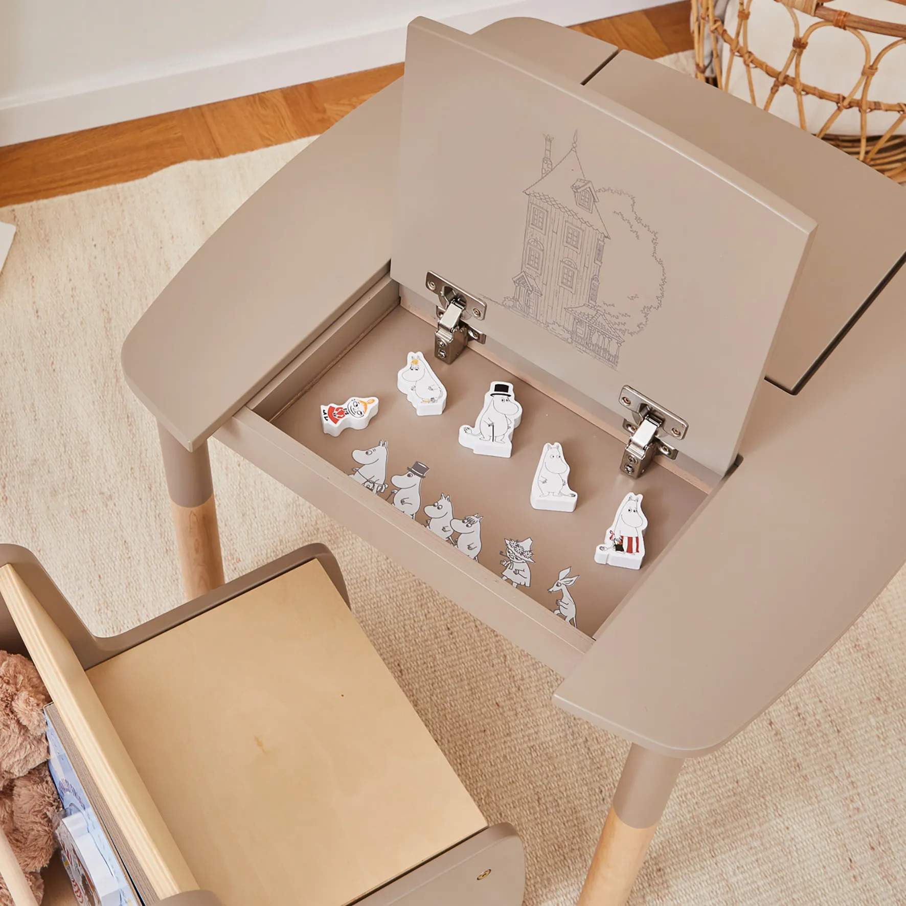 Barbo Toys Til børneværelset Mumi Bord i Natur, 3