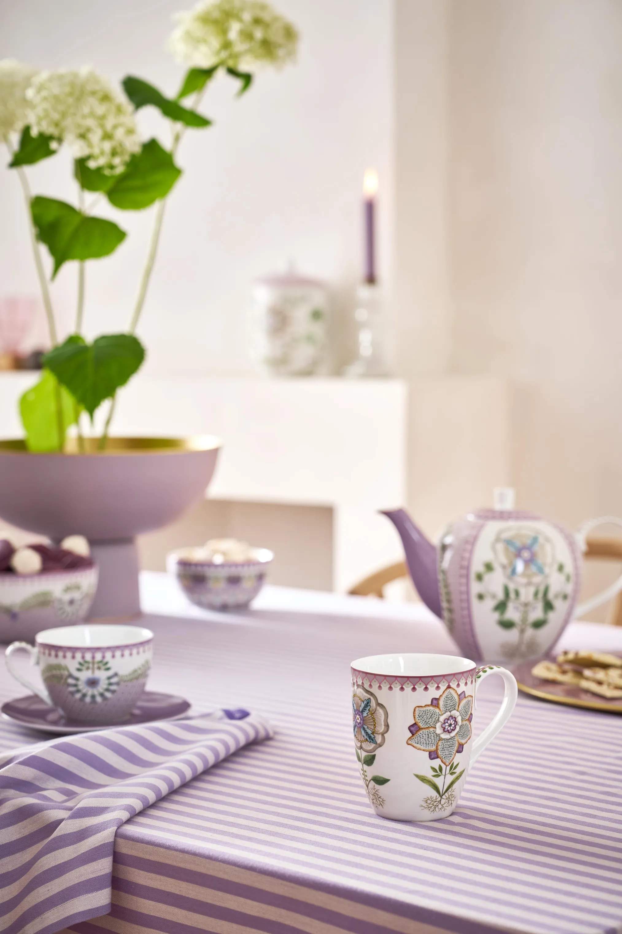 PIP Studio Krus og kopper med hank Lily & Lotus Krus - 2 stk. i Lilac, 35 cl, 2