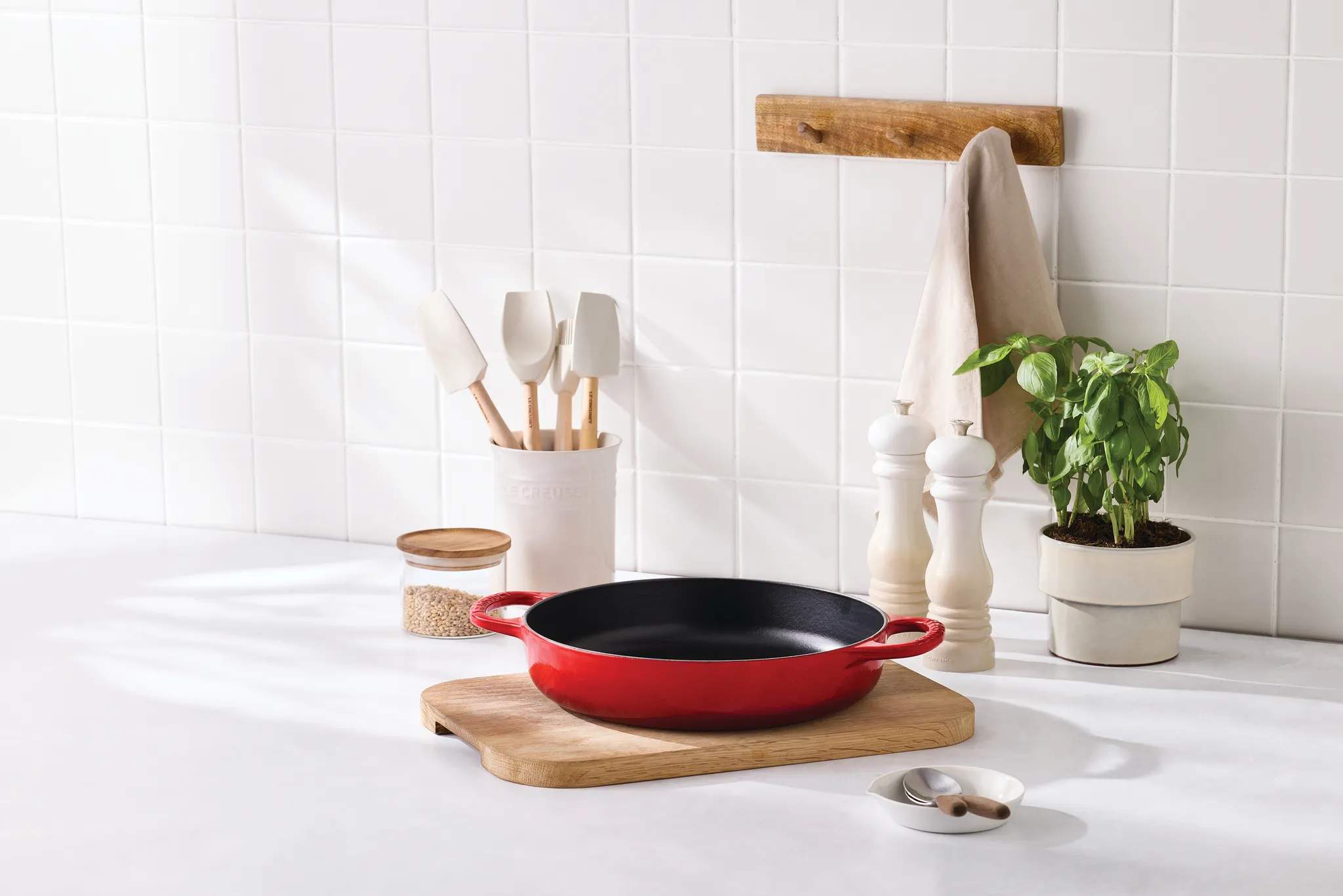 Le Creuset Stegepander Everyday Pan Everyday Støbejernspande i Cerise, 2