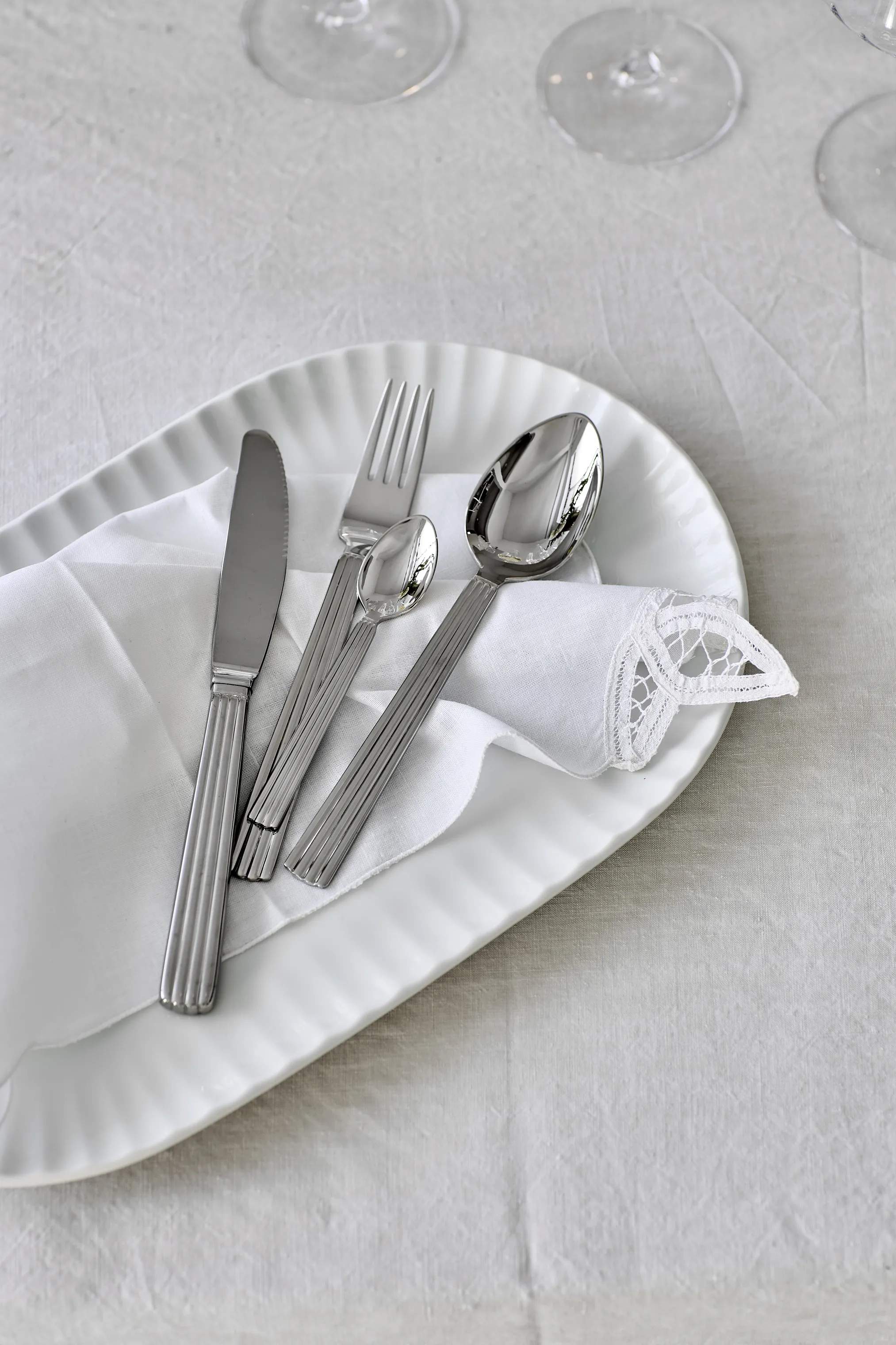 Georg Jensen Serveringsfade Bernadotte Coupe Serveringsfad i Hvid, 3