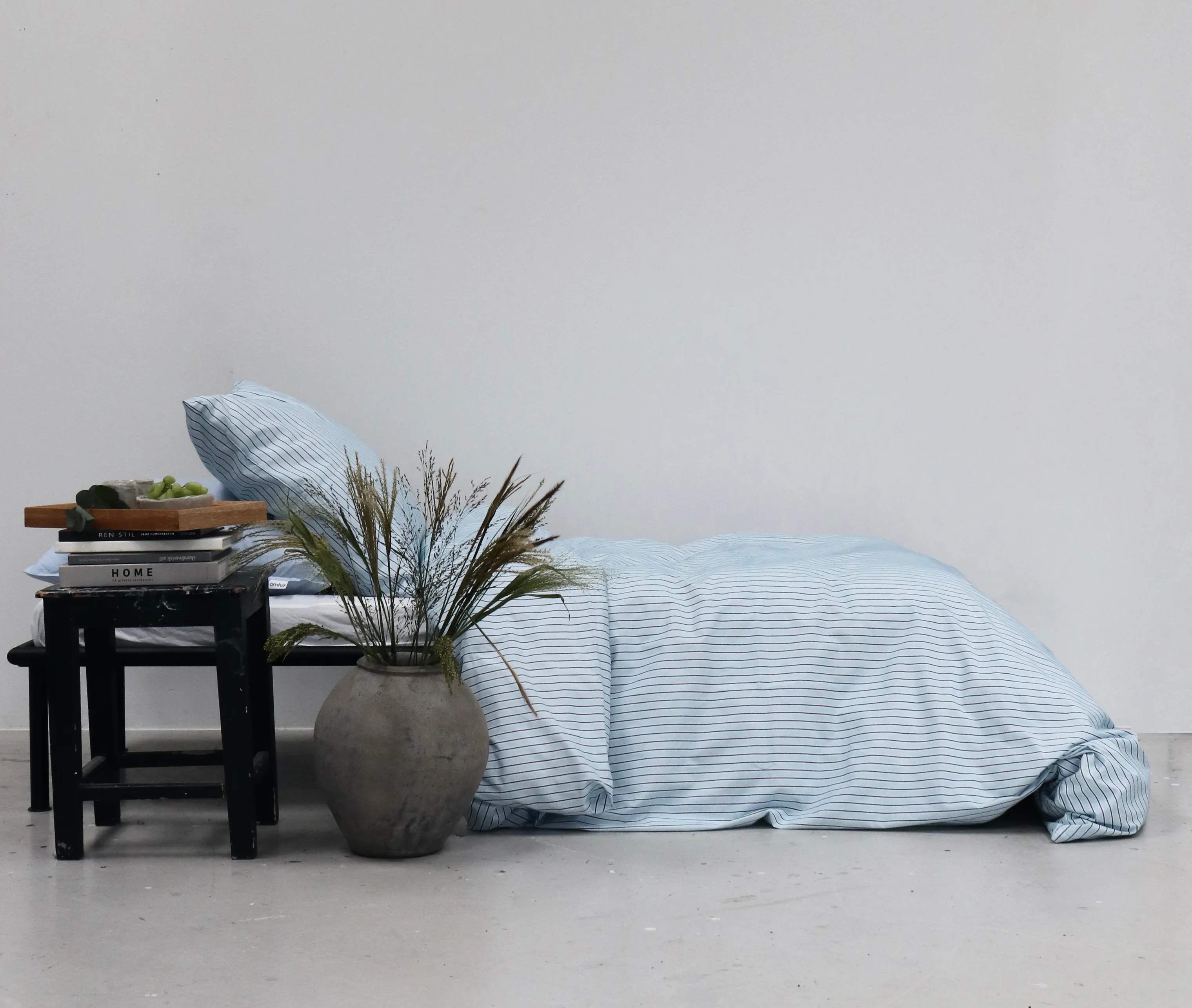 omhu Sengetøj Multi Strib Sengetøj i Lyseblå, B140 x L220 cm, 2