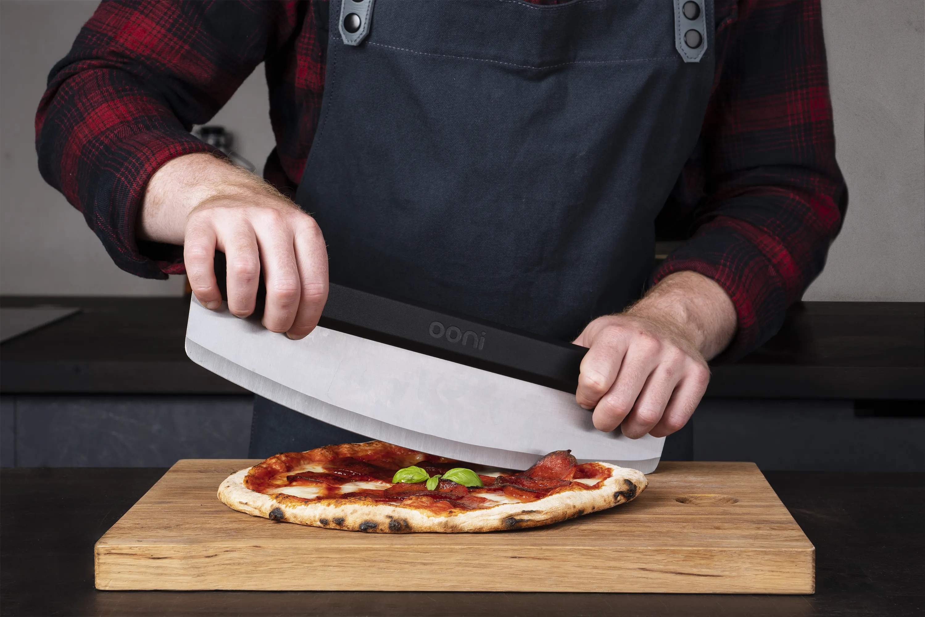 Ooni Pizzaskærere Rocker Pizza- og urteskærer i Sort/stål, 2