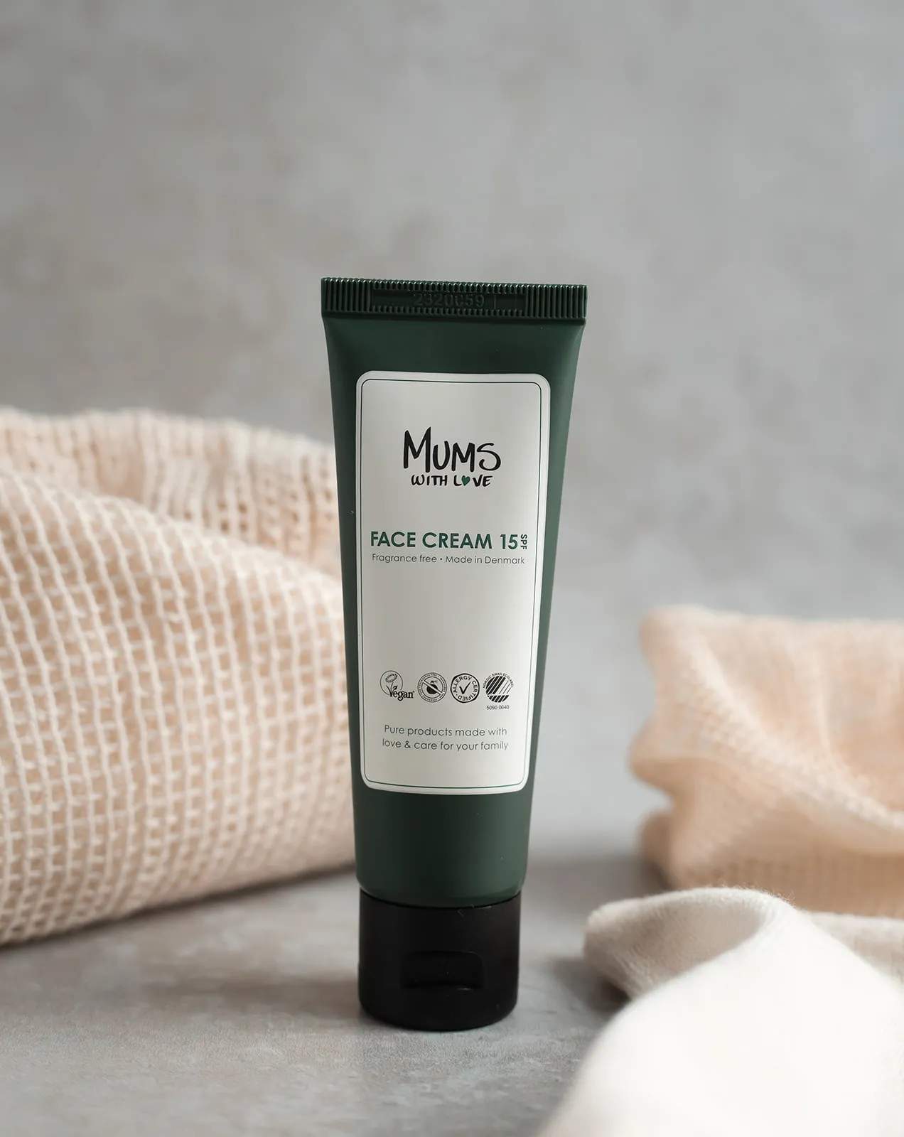 Mums with love Ansigtspleje Face Cream SPF15 i 50 ml, 2