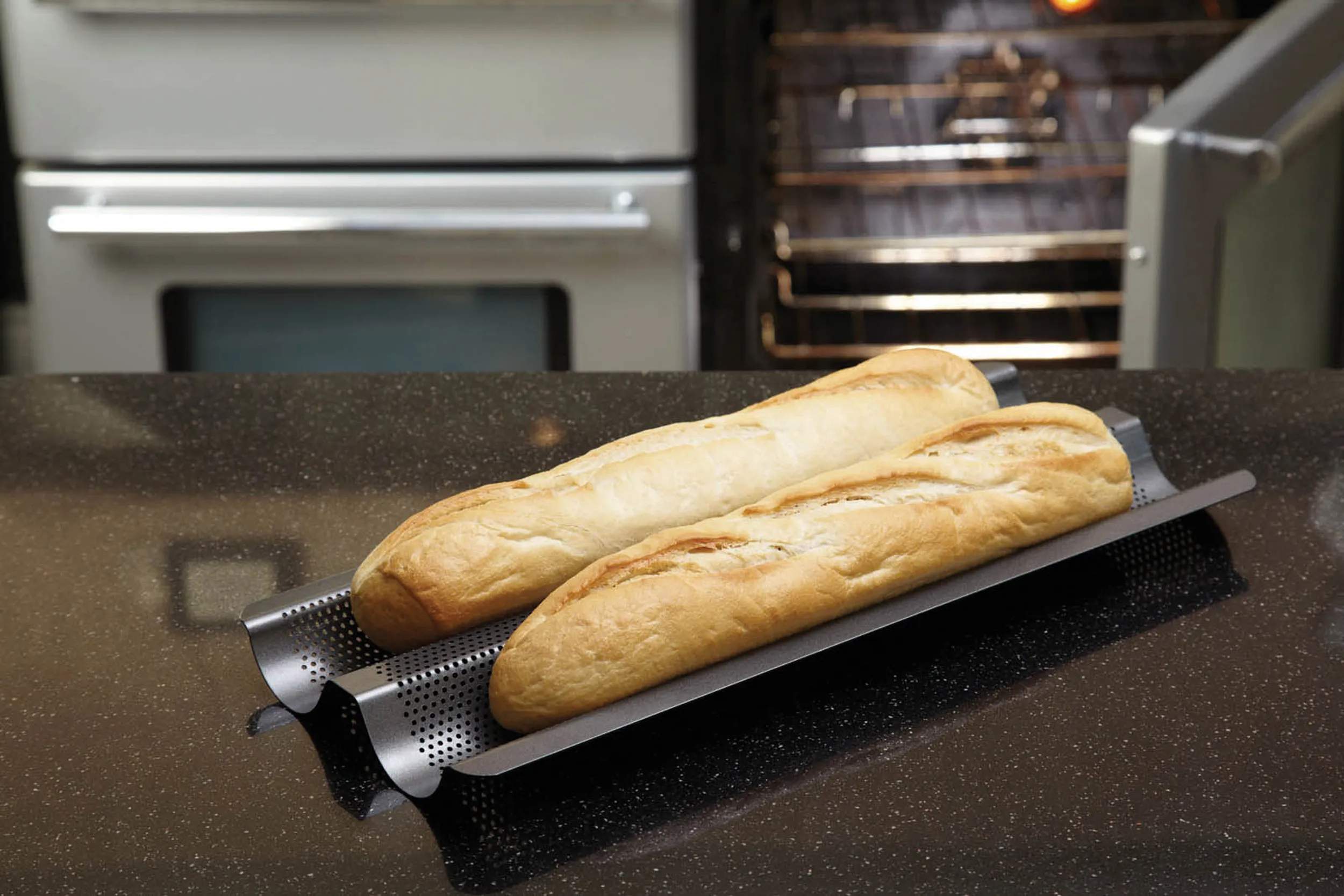 MasterClass Rugbrødsforme og brødforme Gourmet Baguette Bageform i Grå, 2