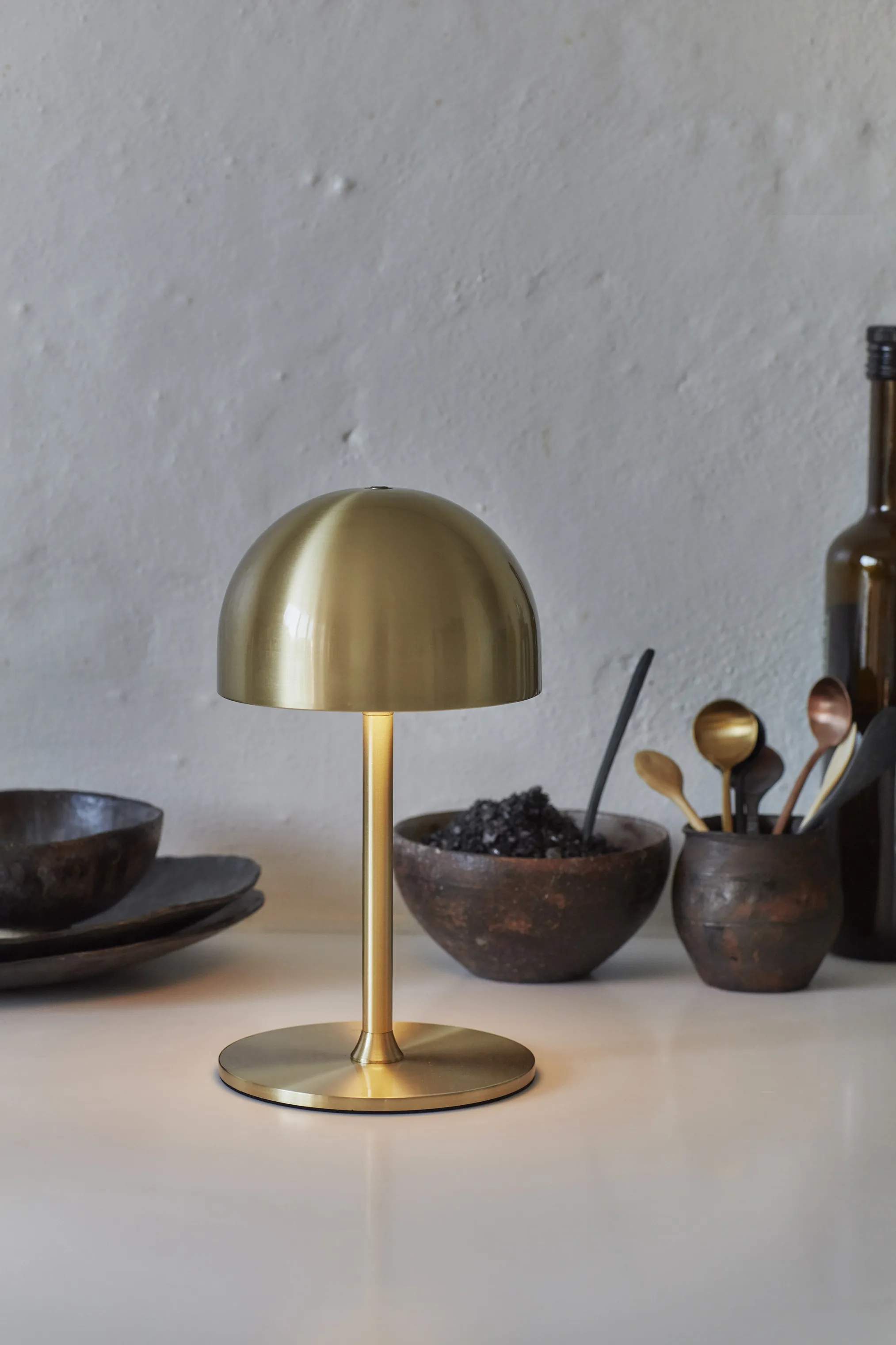 Sirius Bordlamper Tim Genopladelig Bordlampe i Messing, 22 cm, 2