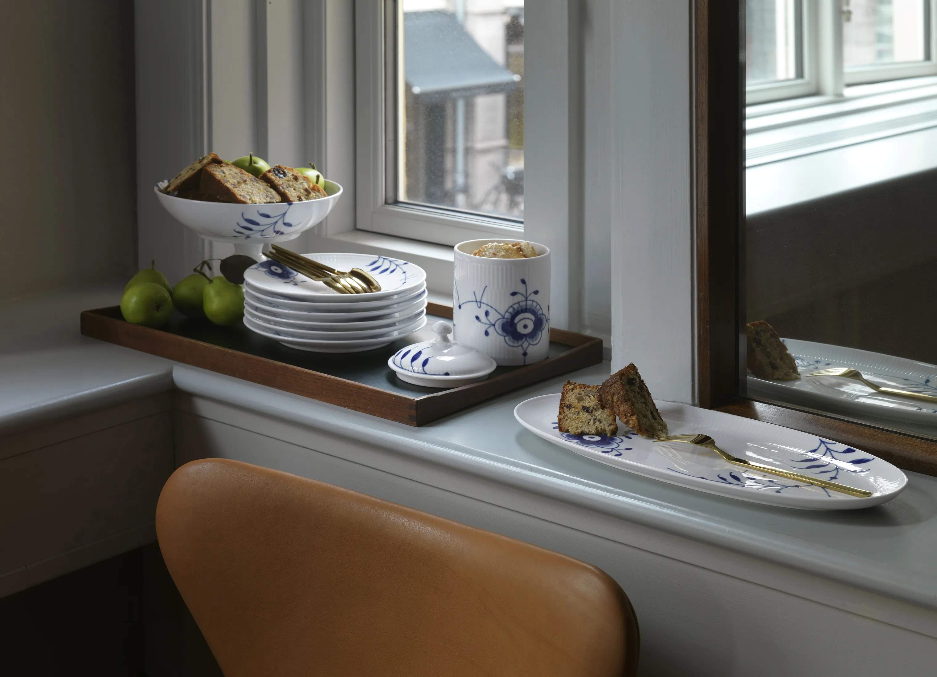 Royal Copenhagen Kagetallerkener Blå Mega Riflet Coupe Tallerken i Koboltblå/hvid, 3