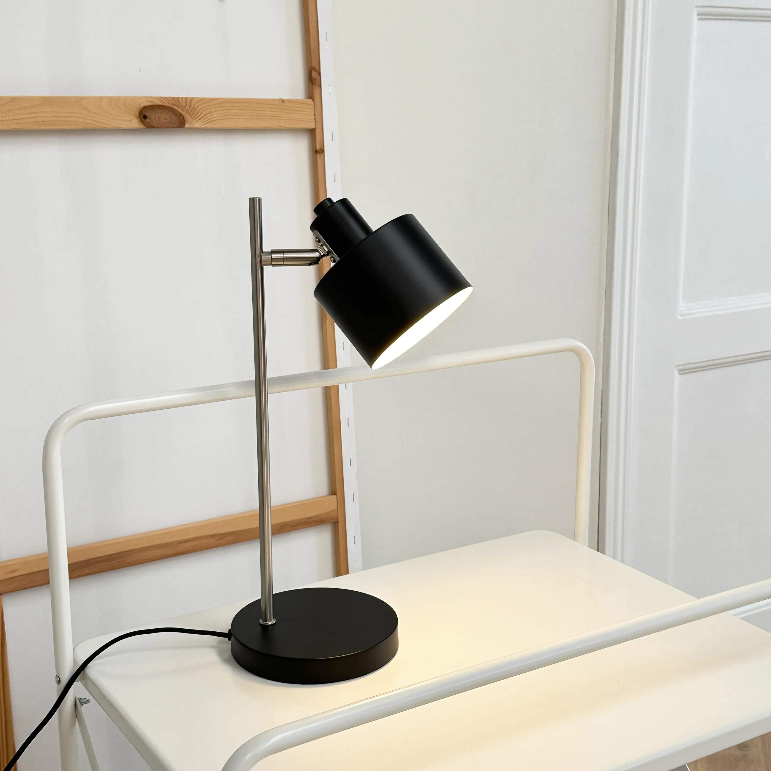 Dyberg Larsen Bordlamper Ocean Bordlampe i Sort/ Børstet stål, 2