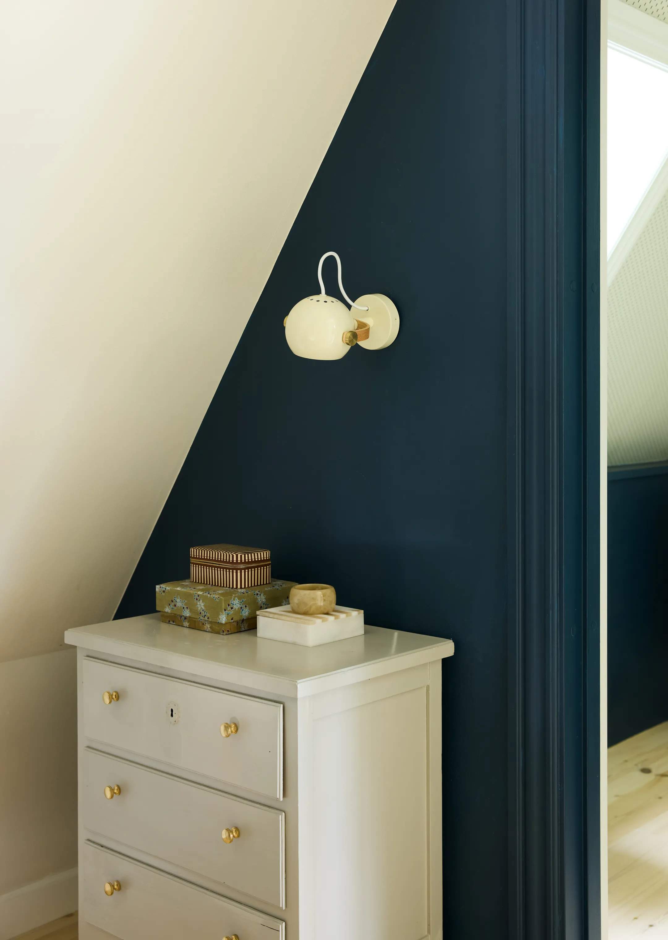 Halo Design Væglamper DC Væglampe i Creme, 2