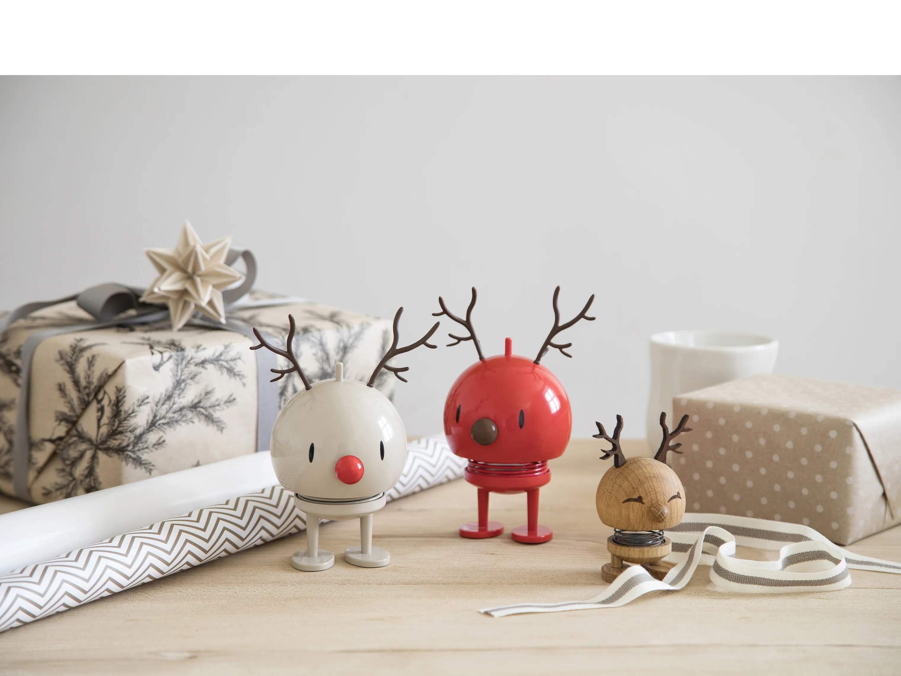 Hoptimist Dyrefigurer Christmas Bimble - Rensdyr i Egetræ, 9 cm, 2