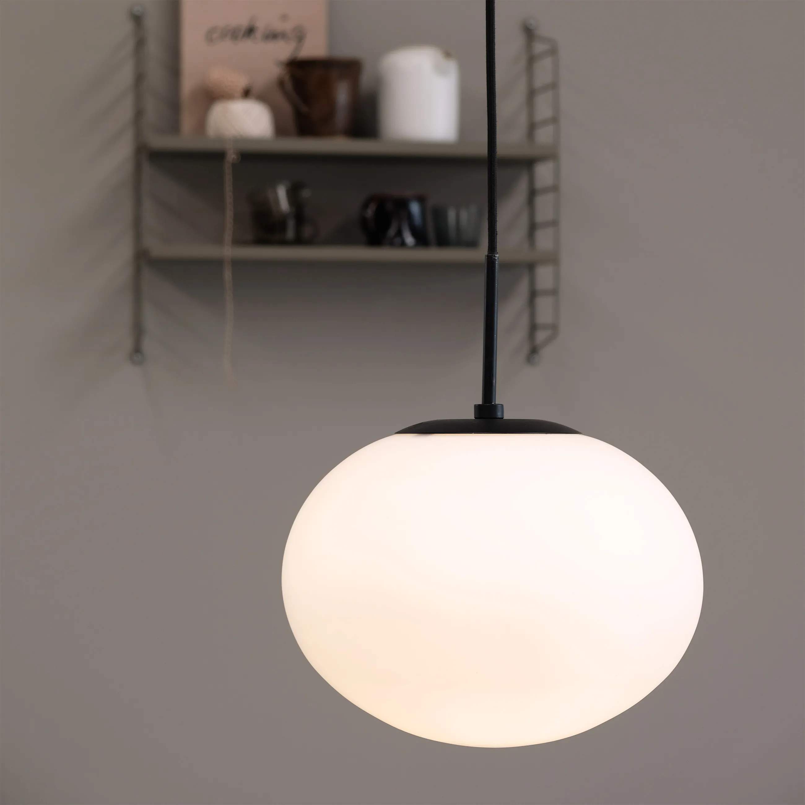Dyberg Larsen Pendler Princess Pendel i Opal/ Sort, 2