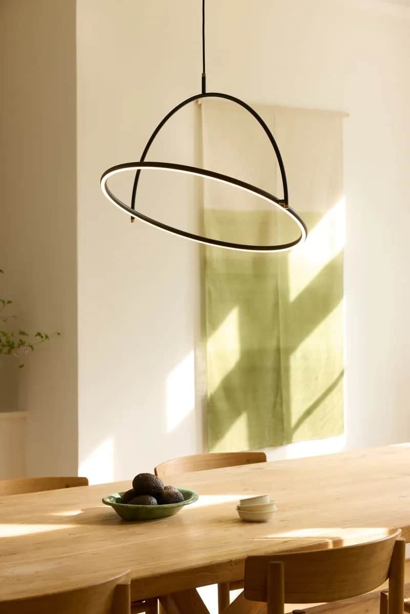 Halo Design Pendler Tilt Lysekrone i 62 cm, 2
