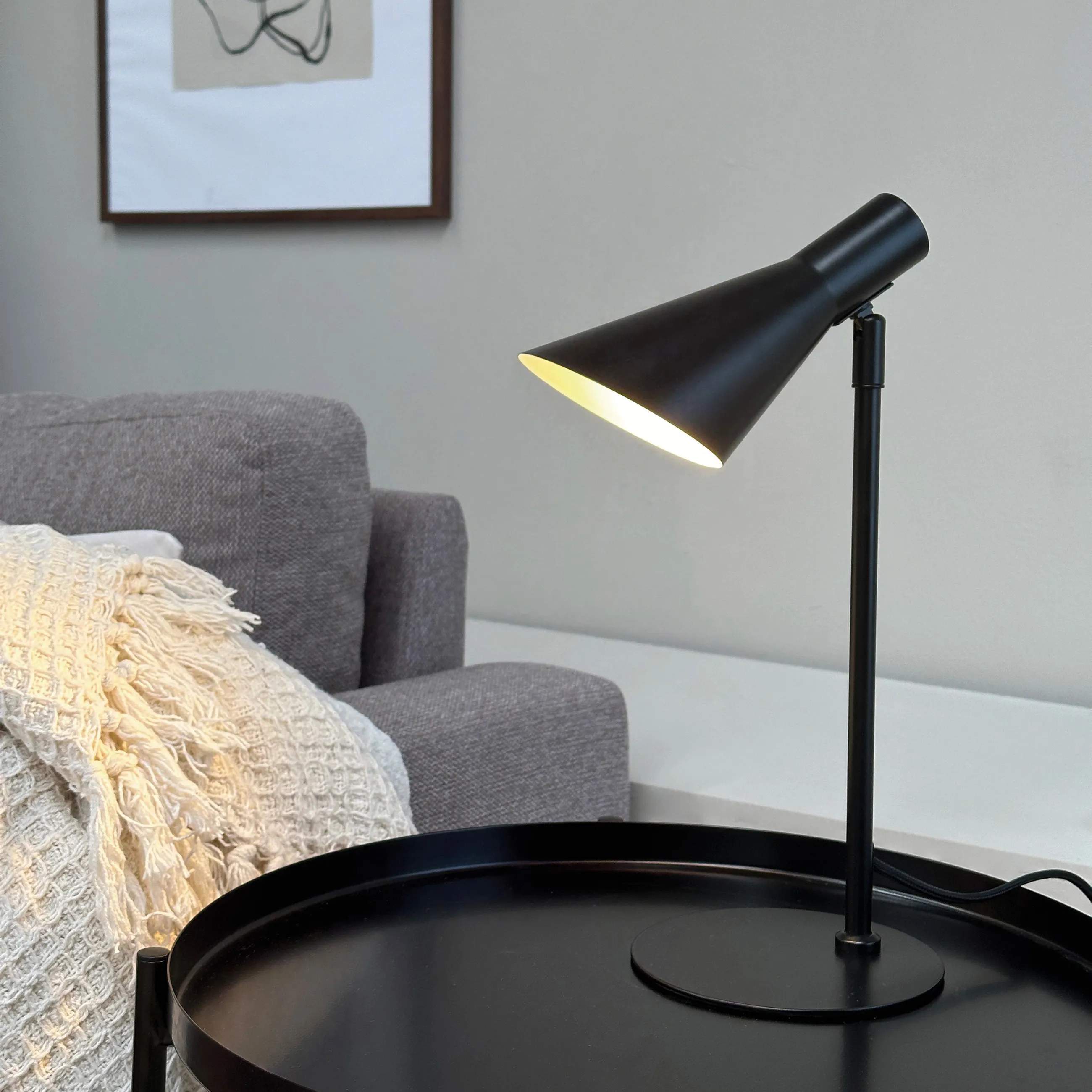 Dyberg Larsen Bordlamper DL12 Bordlampe i Sort, H39,5 x Ø20 cm, 2