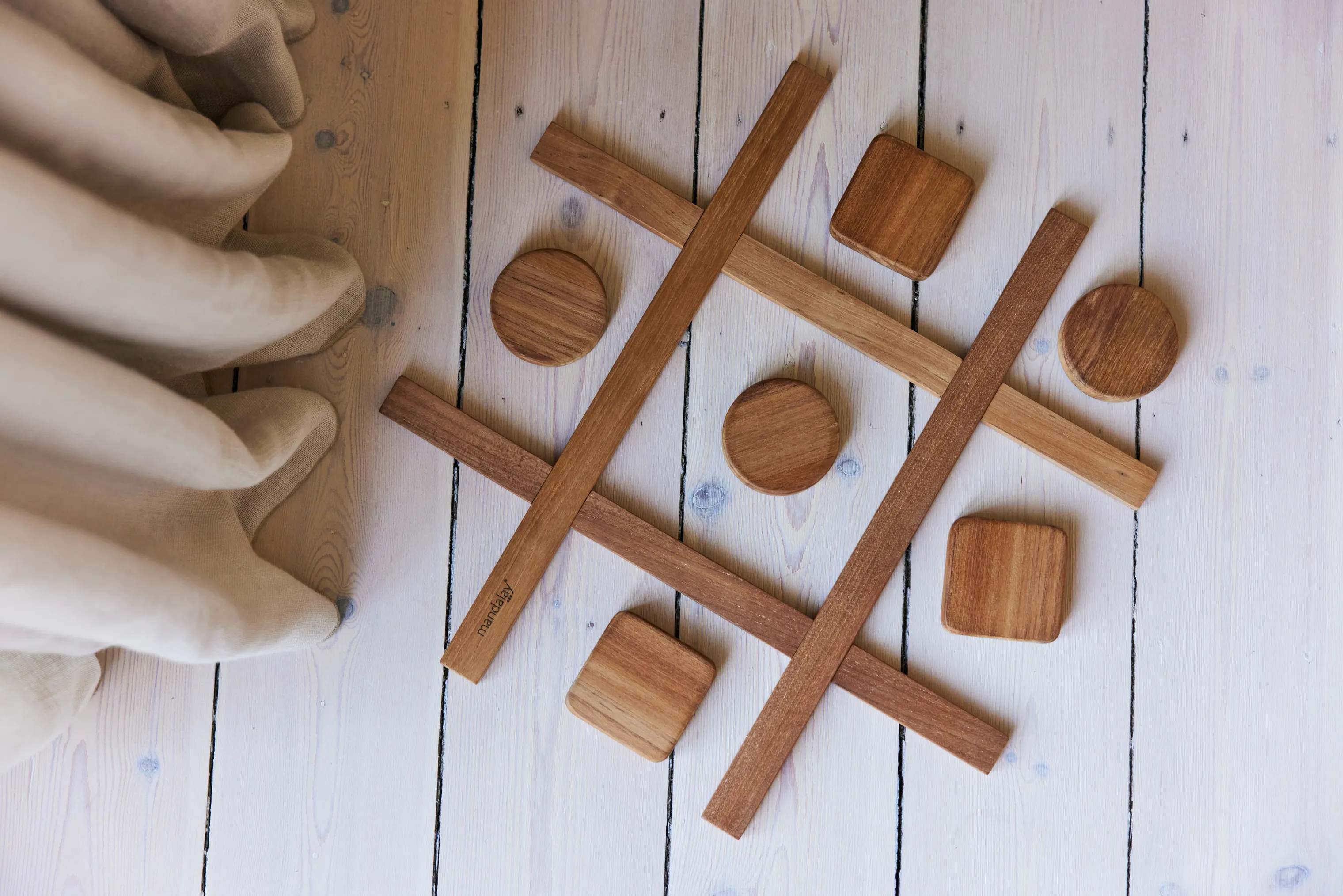 Mandalay Havespil Sussex Kryds & Bolle i Teak, 5